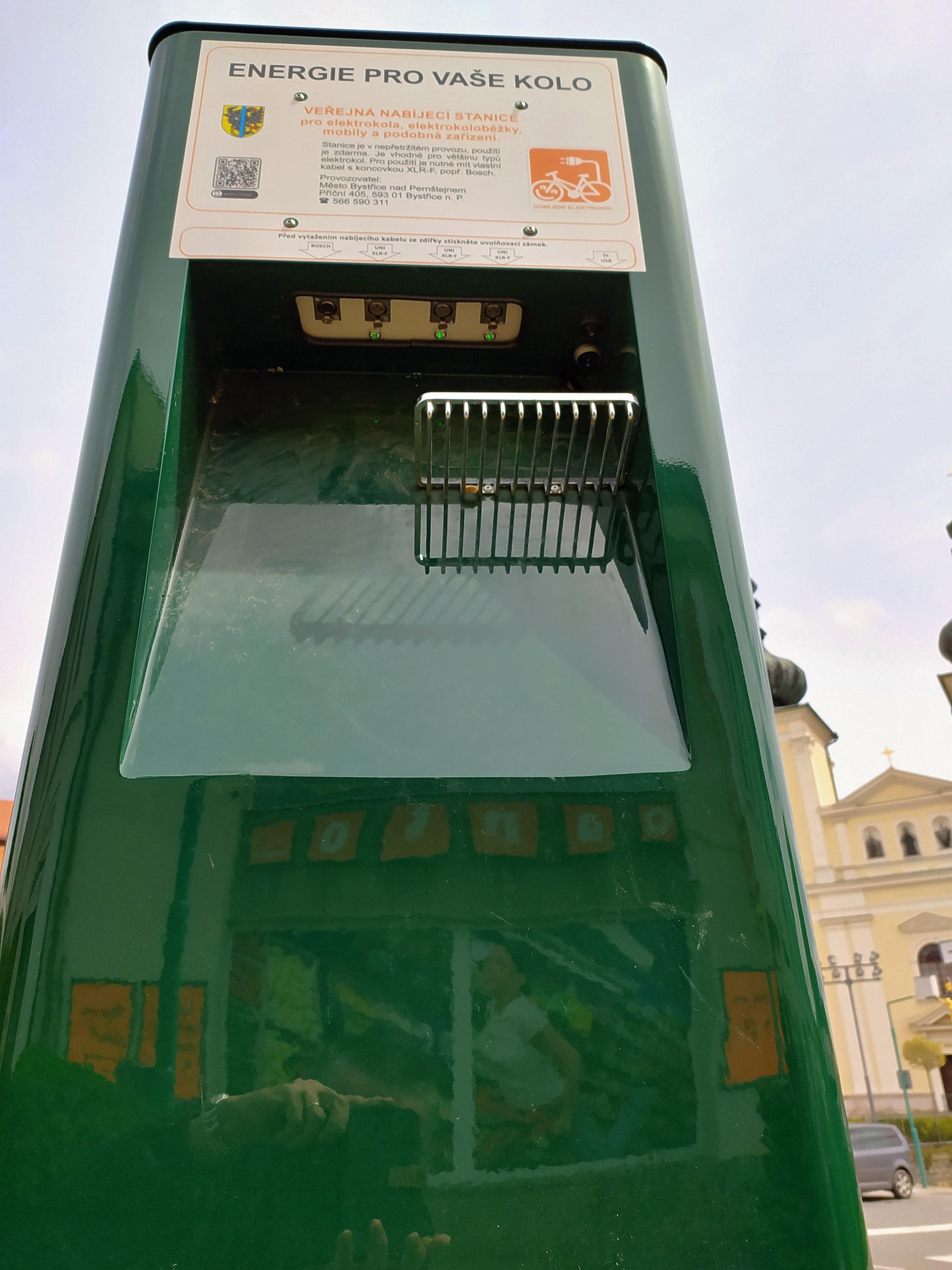 Nabíjecí stanice pro elektrokola Bystřice nad Pernštejnem foto 3
