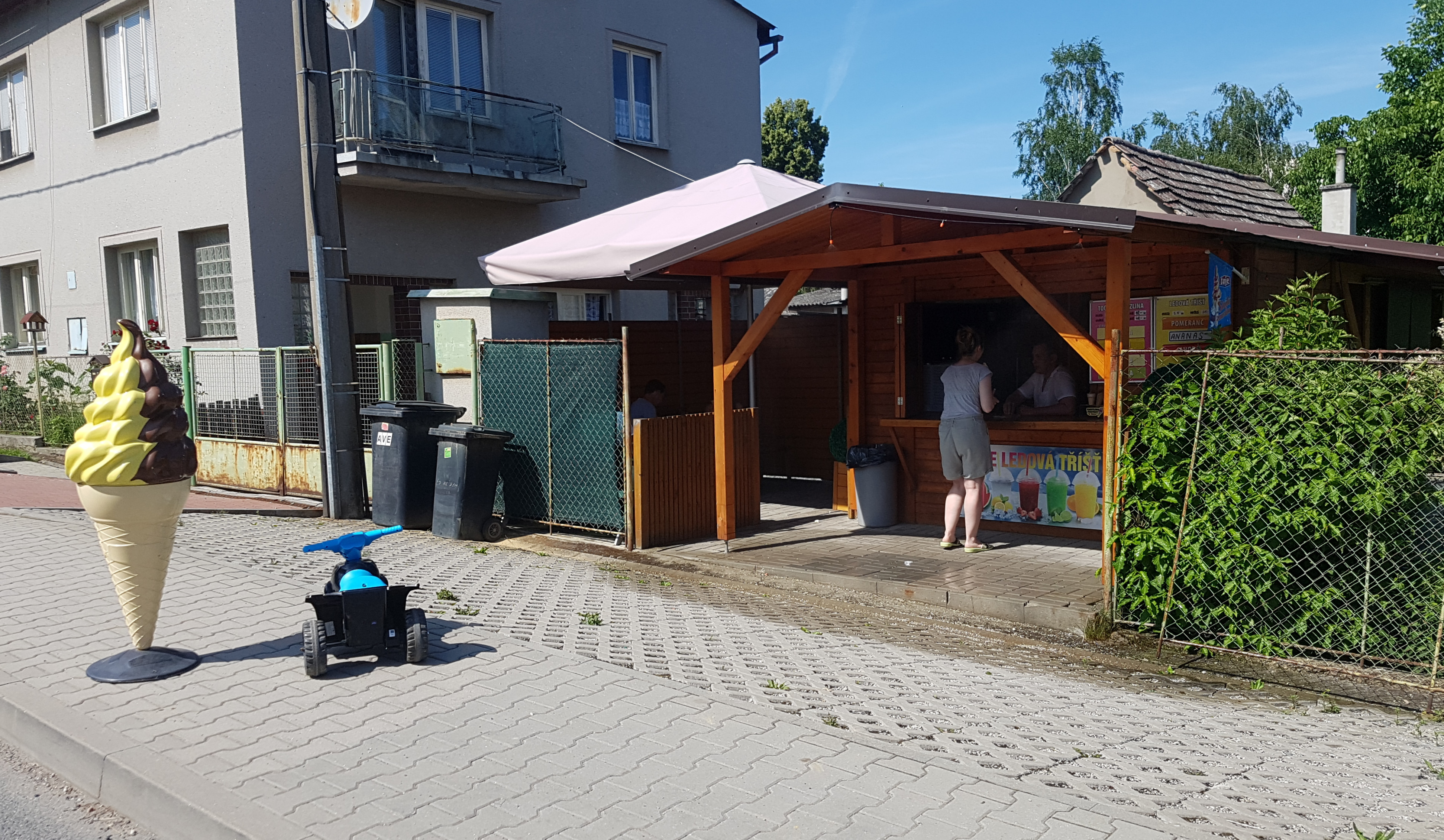 Zmrzlina Chotíkov "u školy" foto 2