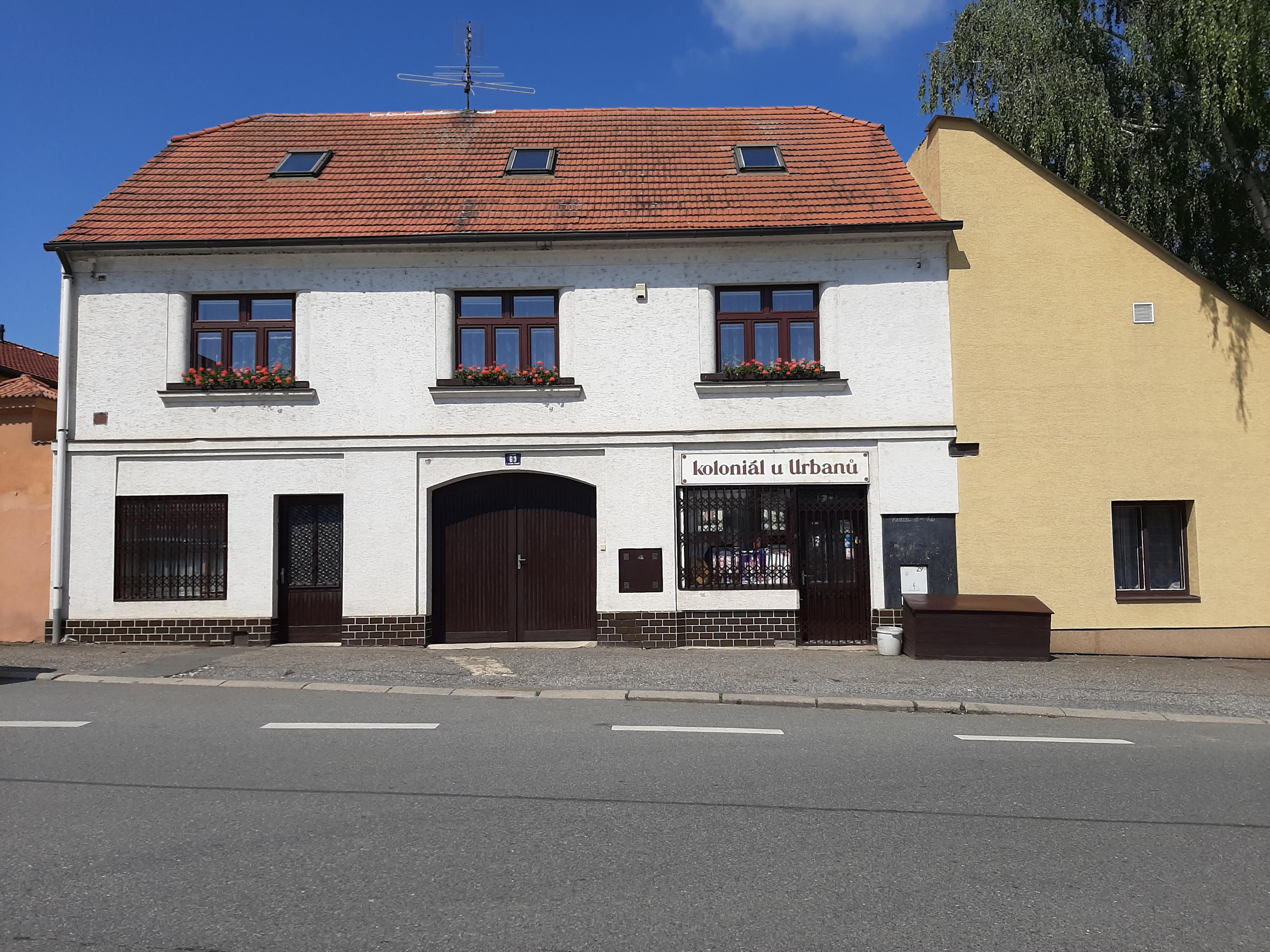 Koloniál u Urbanů