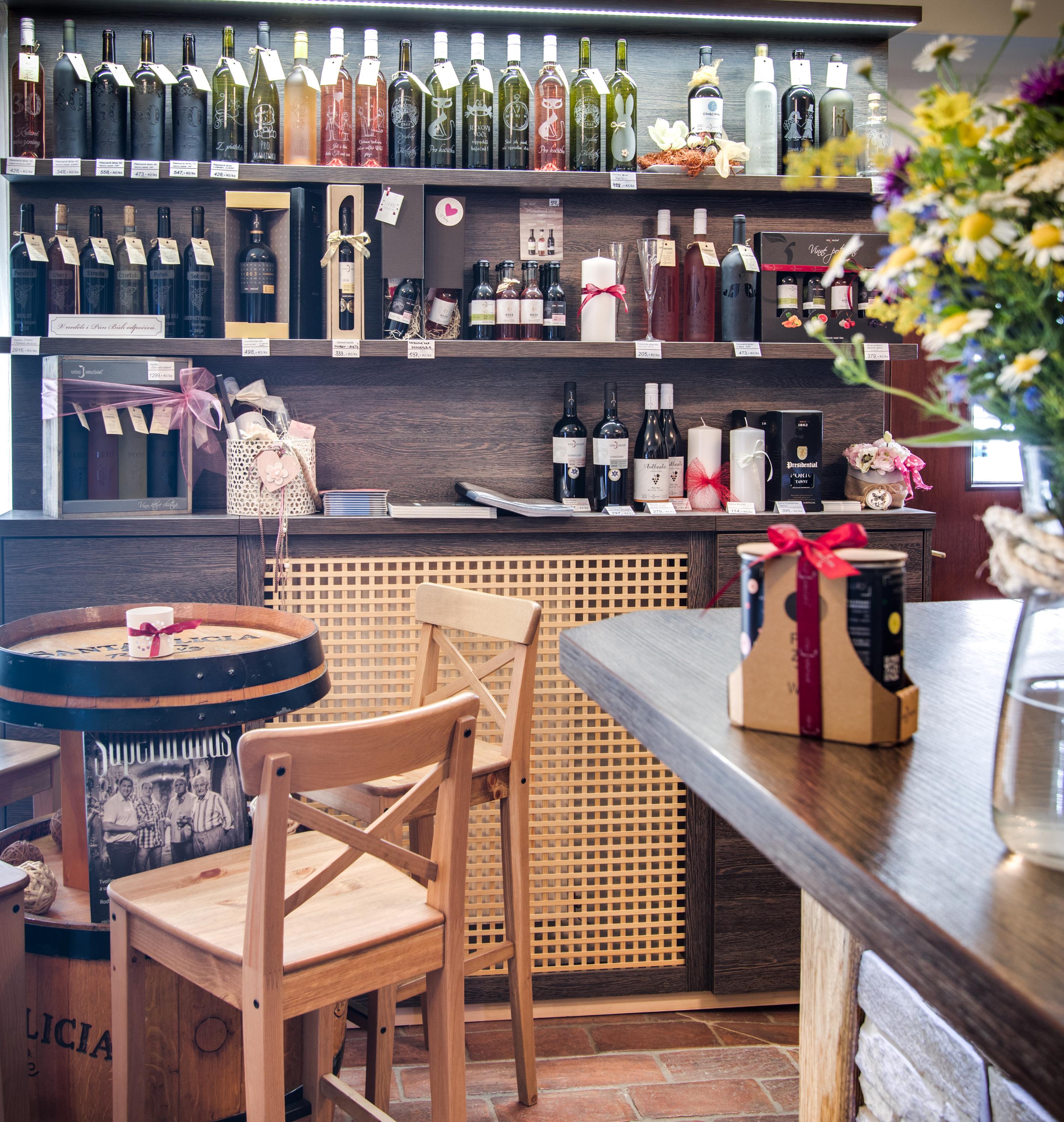 Vinotéka Víno Hruška Kladno foto 2