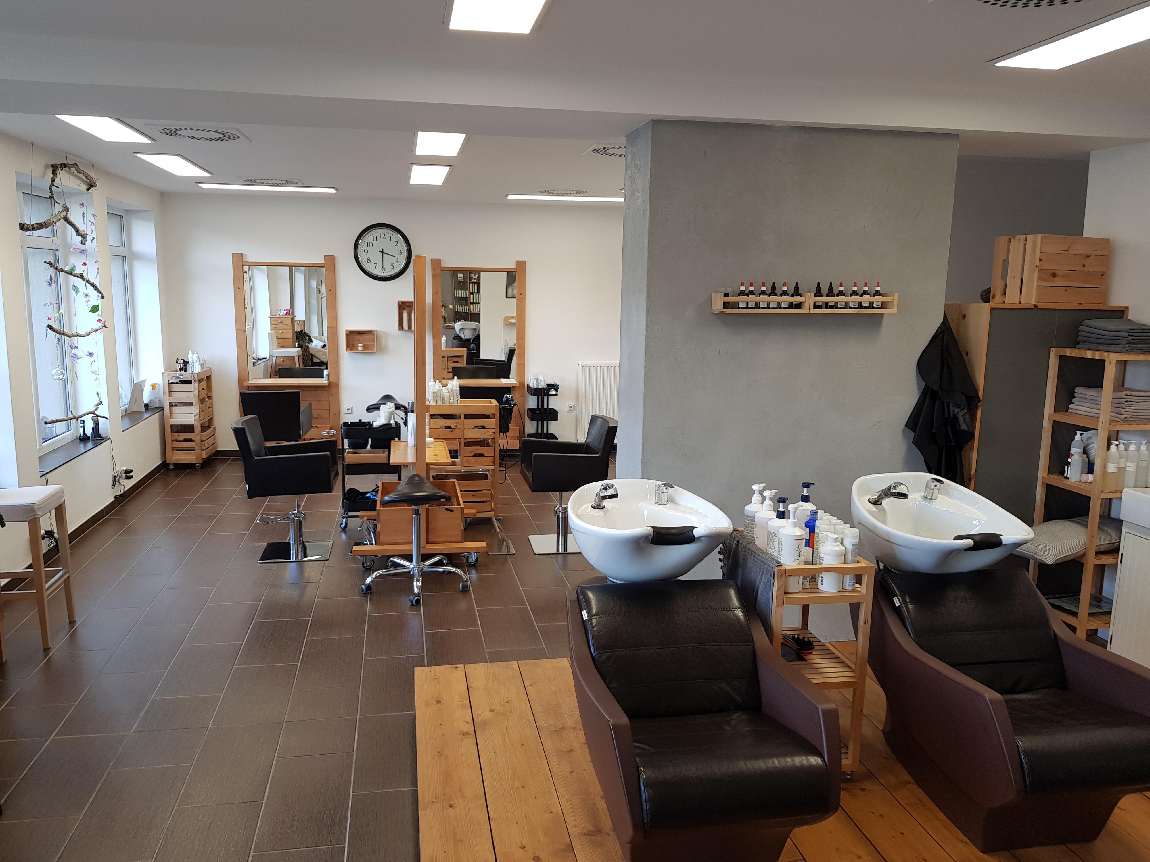 HAROLOGI POINT – vlasové studio foto 2