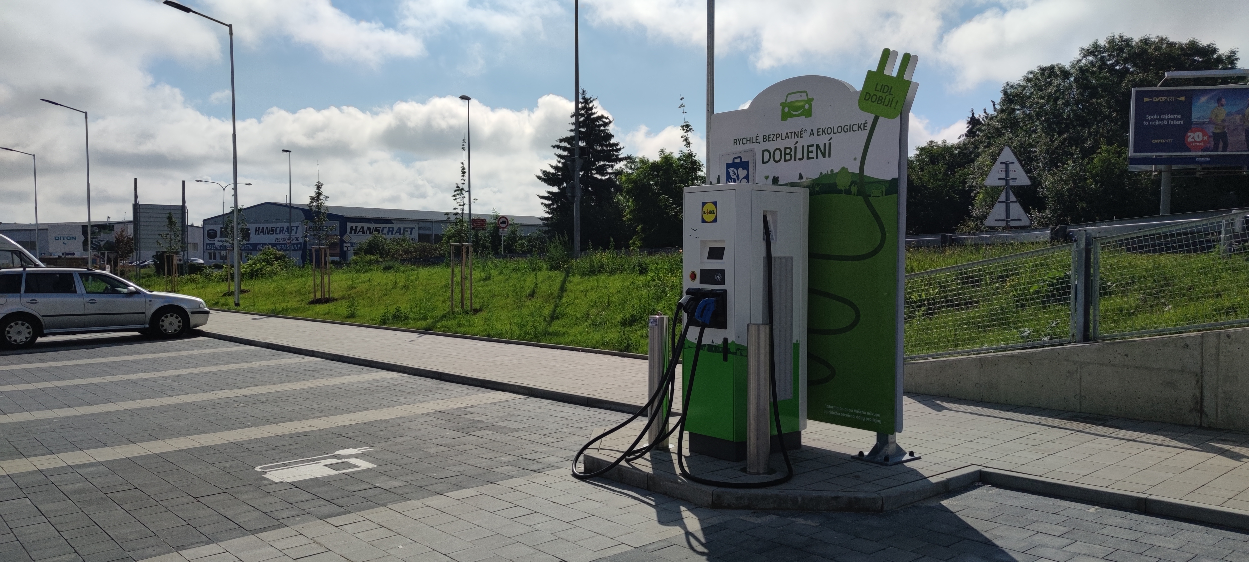 Nabíjecí stanice Lidl