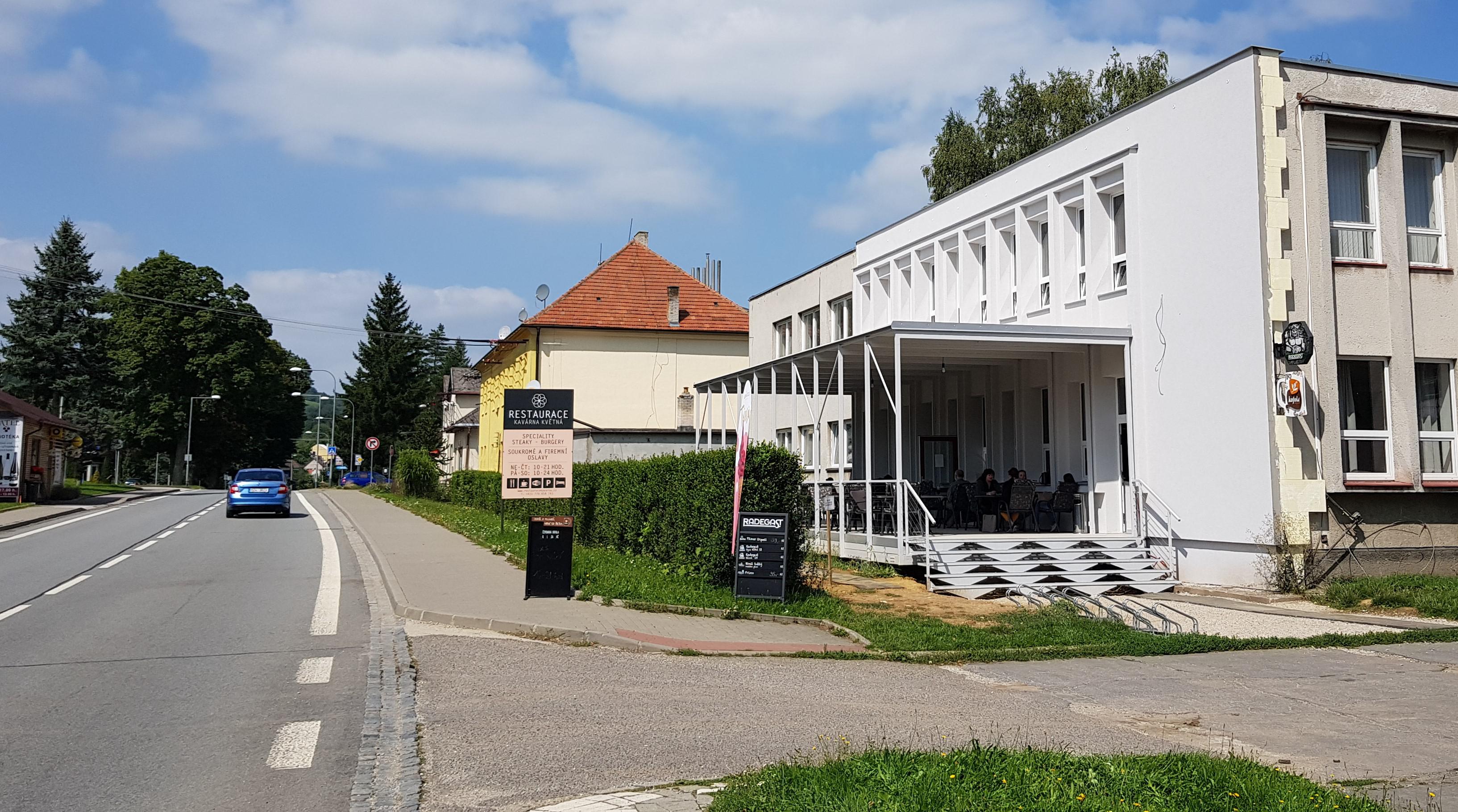 Restaurace kavárna Květná