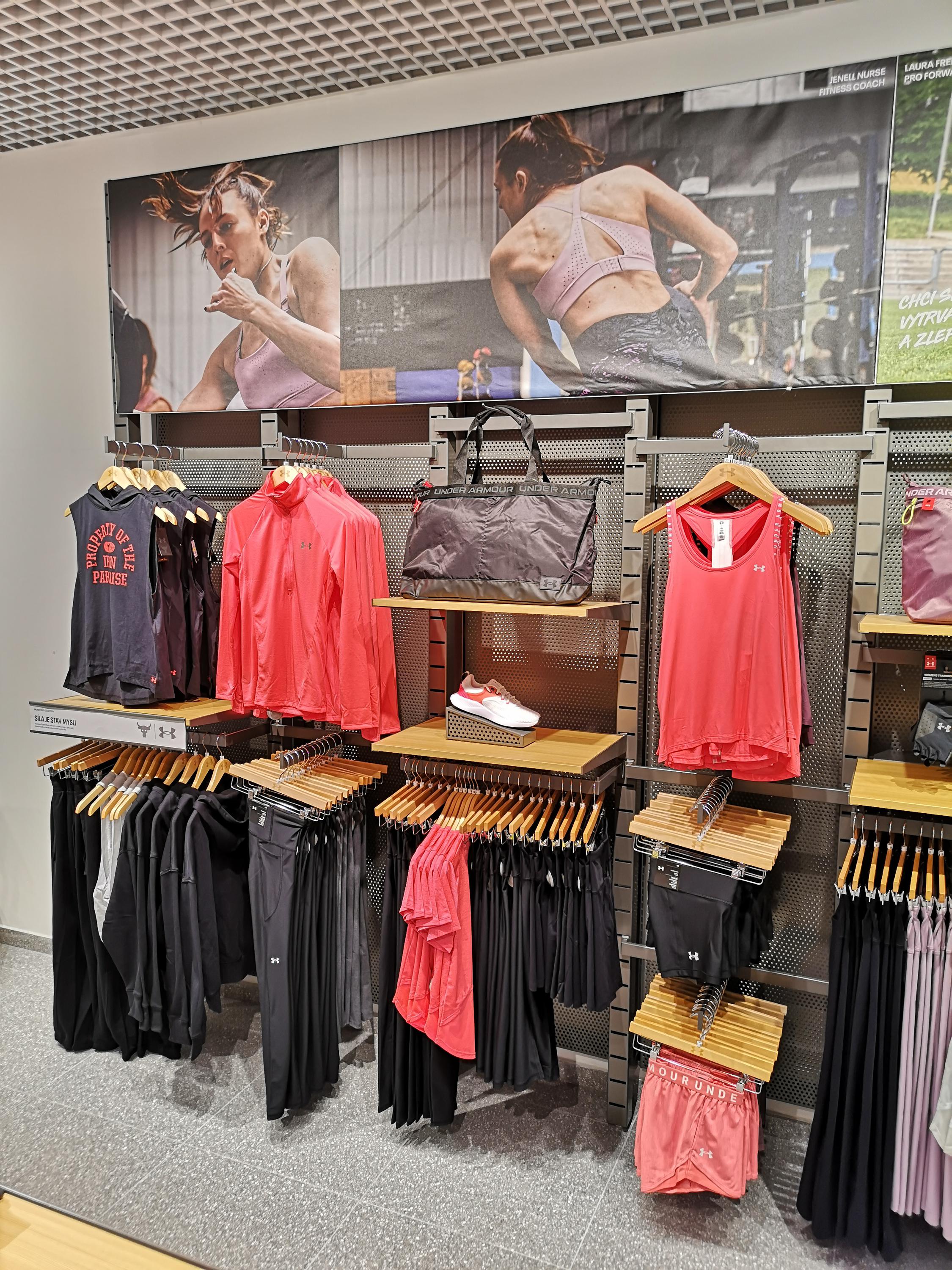 Under Armour Brand House foto 3