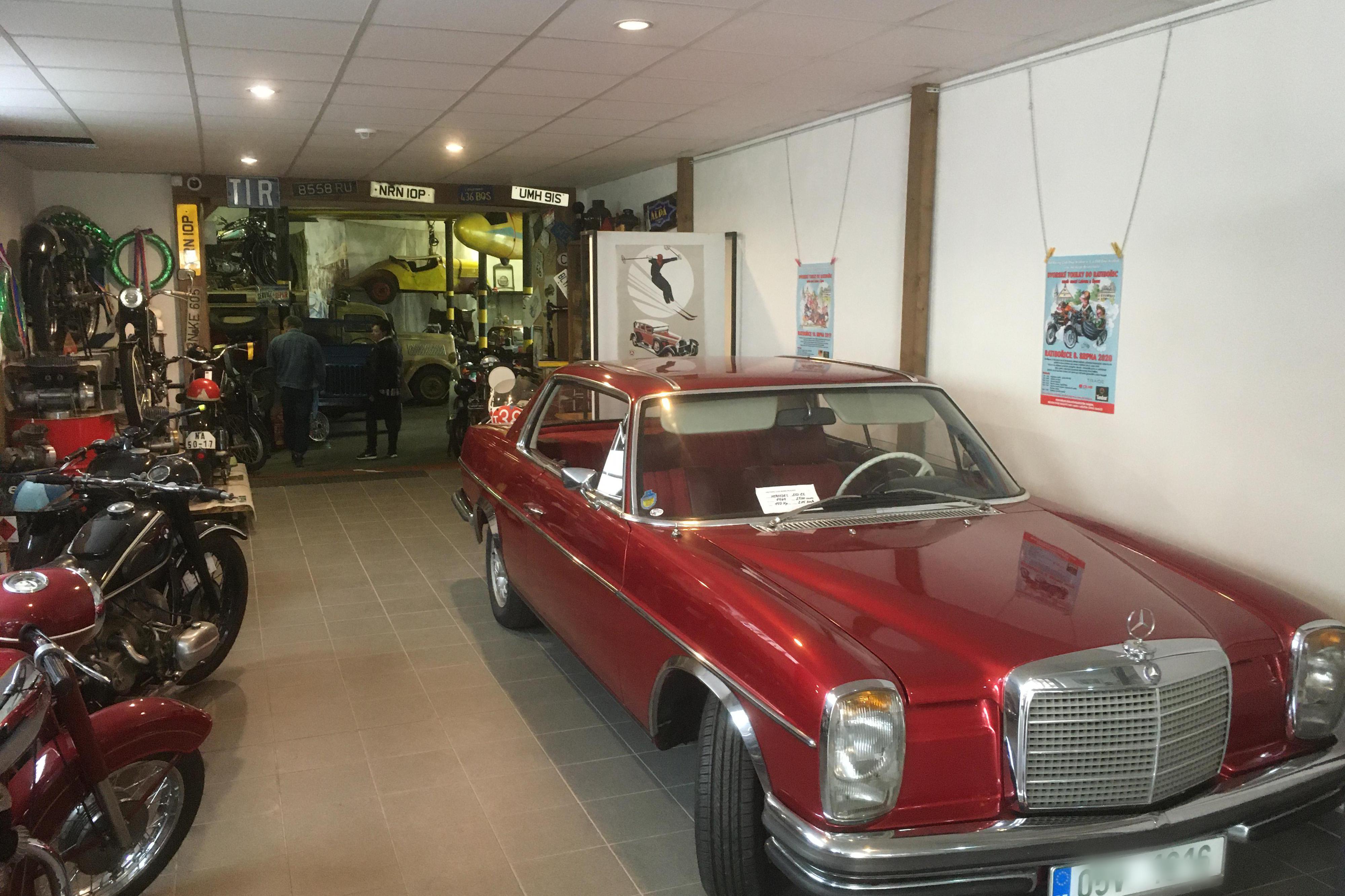Historic Car Museum foto 2
