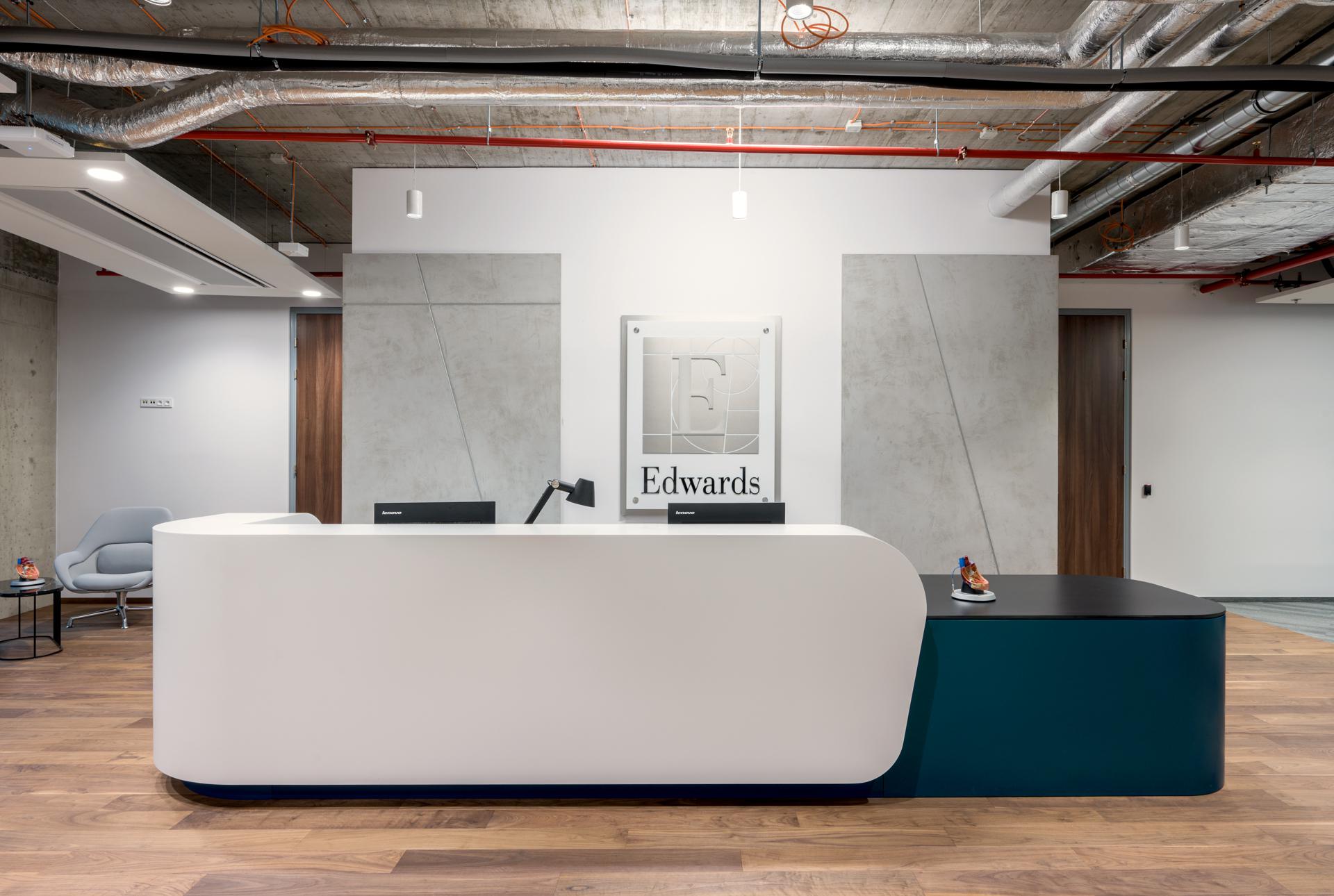 Edwards Lifesciences AG, organizační složka foto 3