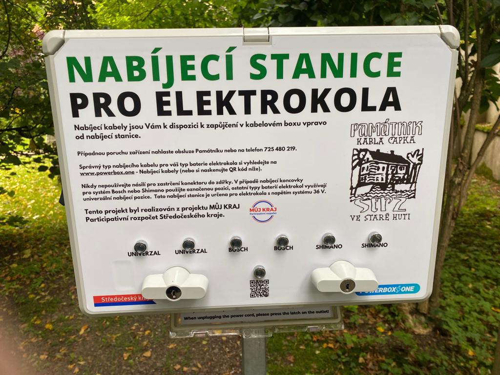 Nabíjecí stanice Památník Karla Čapka foto 3