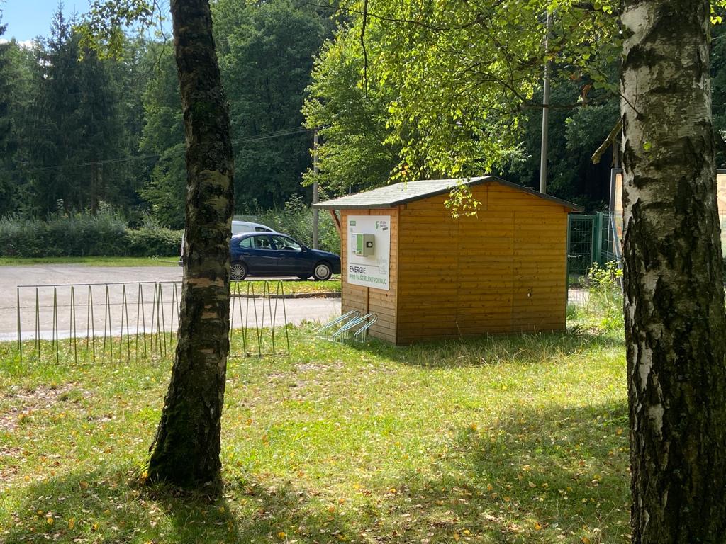 Nabíjecí stanice Obora resort foto 3