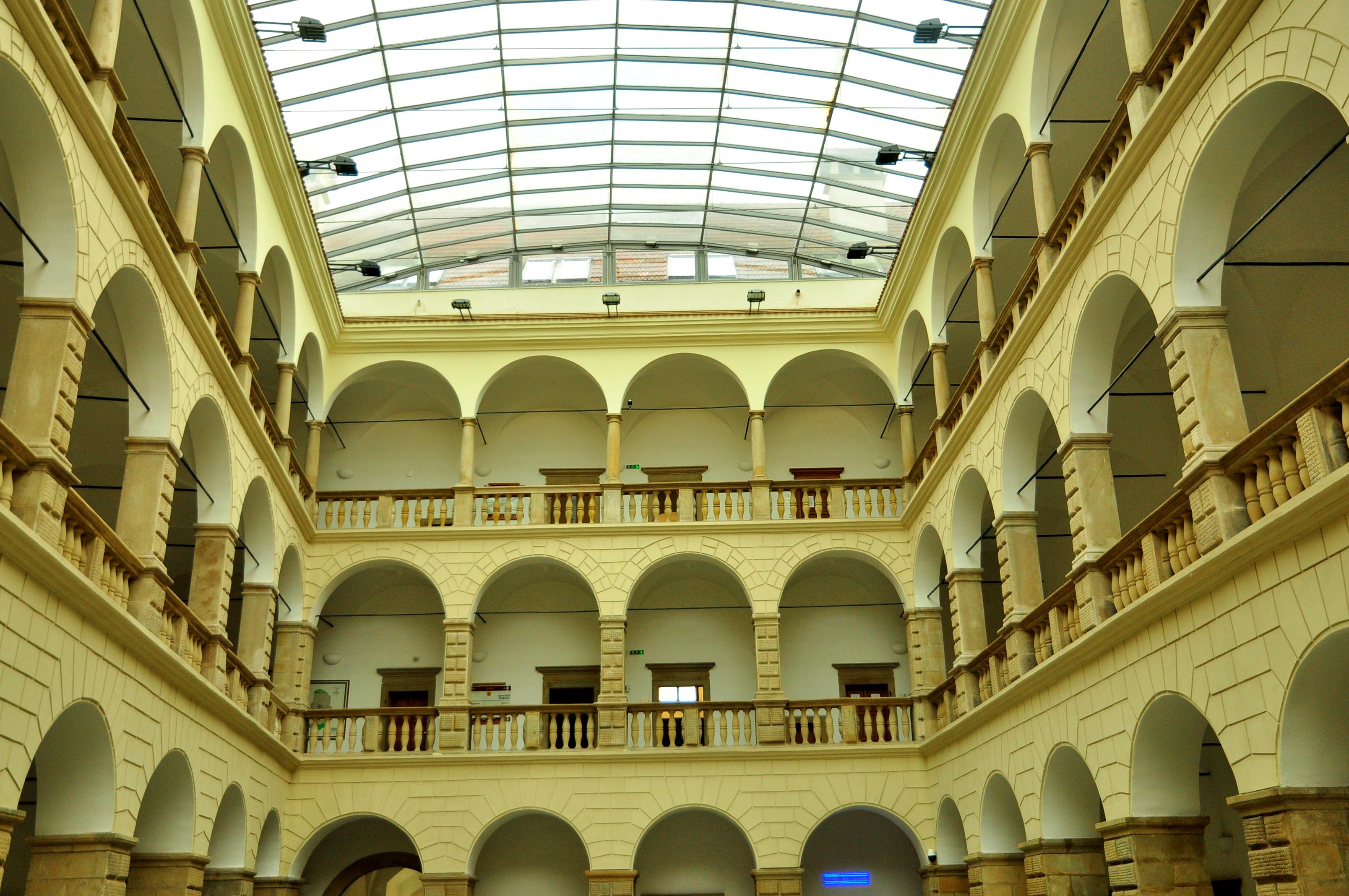 Hranice - městský úřad foto 6