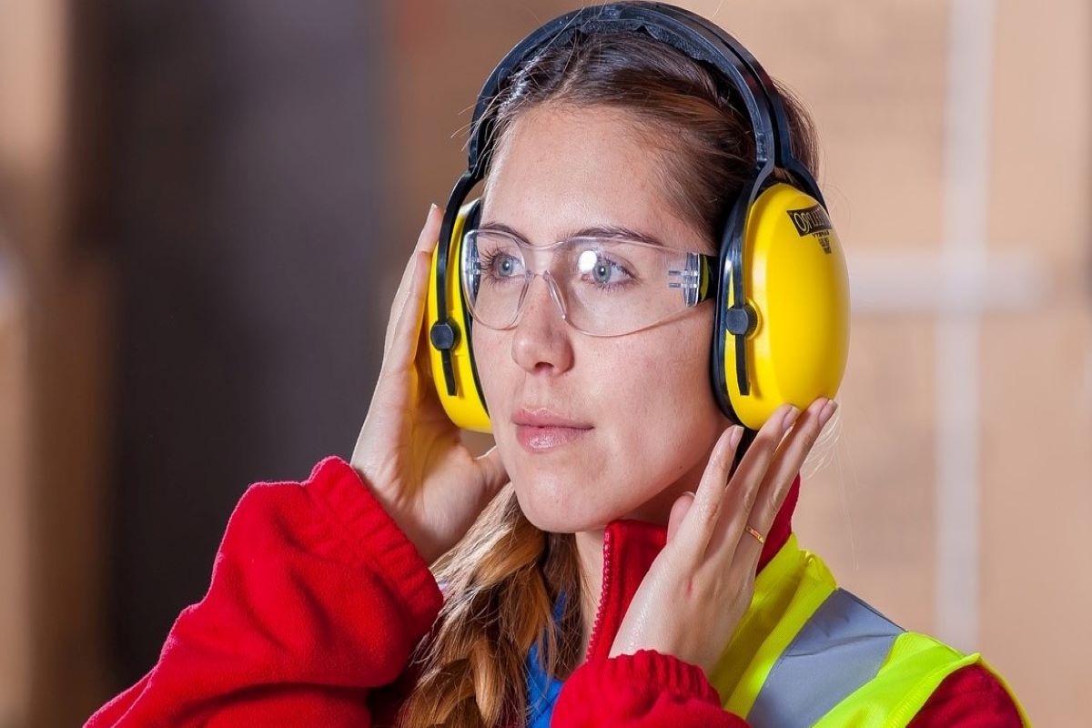 BOZP a PO -  Bc. Tomáš Stach