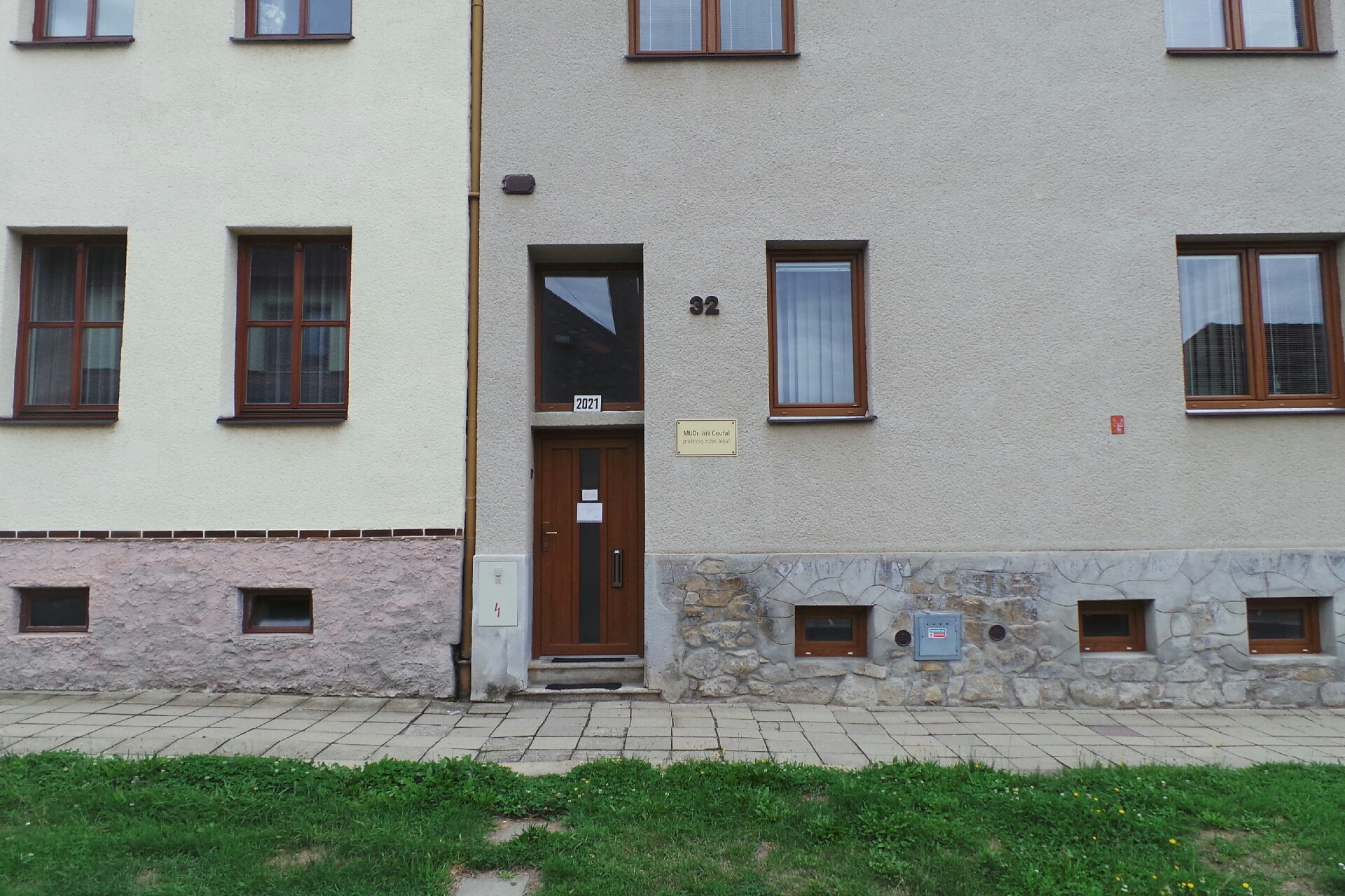 Praktický zubní lékař MUDr. Jiří Coufal foto 1