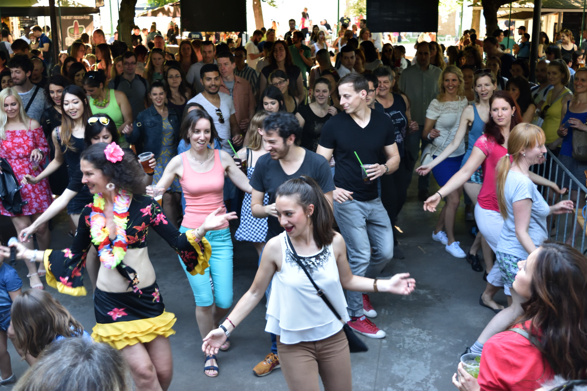 Terez Kaucká - Happy Salsa foto 4