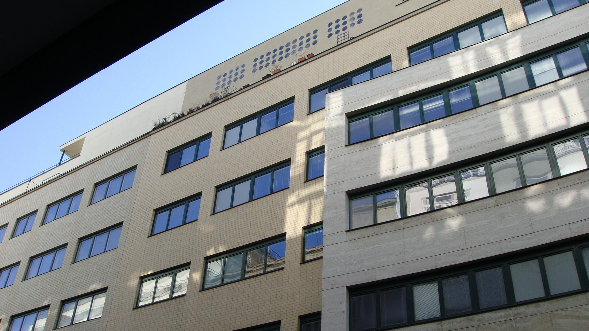 Česká spořitelna, a.s. foto 2