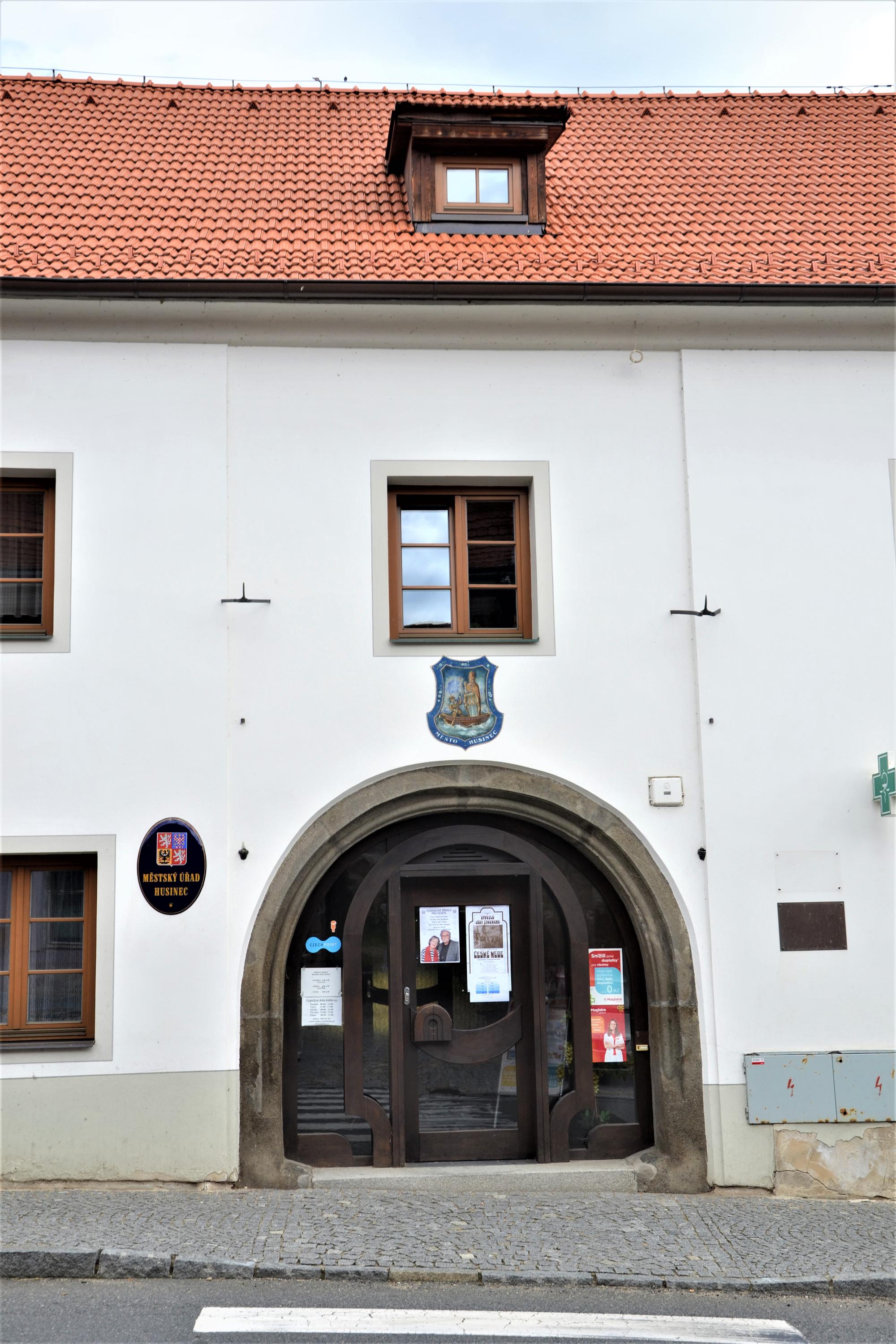 Husinec - městský úřad foto 5