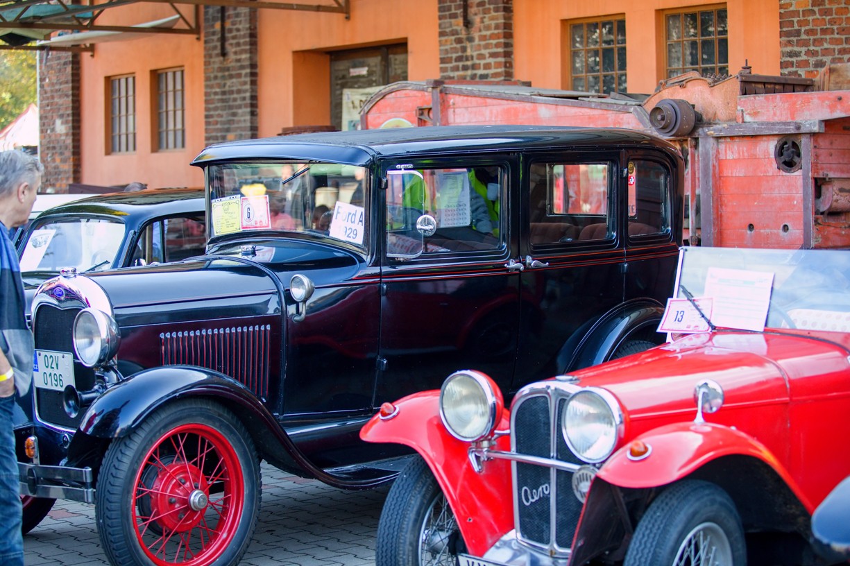 Slovácký Veteran Car Club foto 3