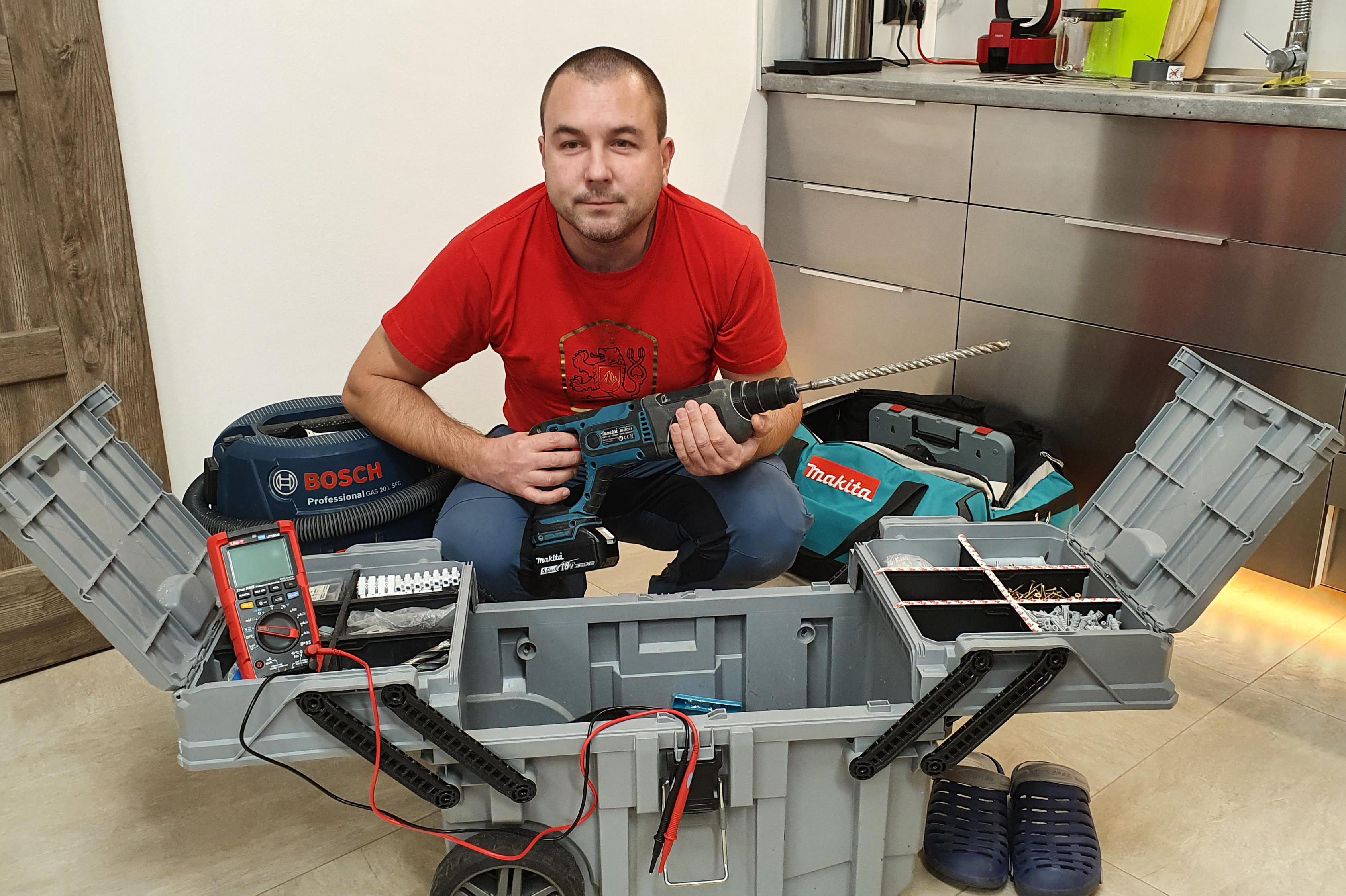 Expresní elektropráce s důrazem na kvalitu.