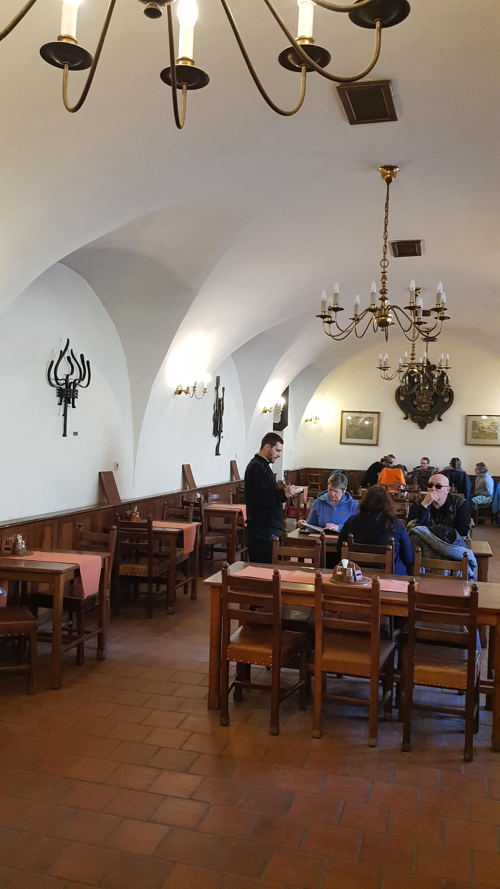 Hradní restaurace Helfštýnská Holba foto 5