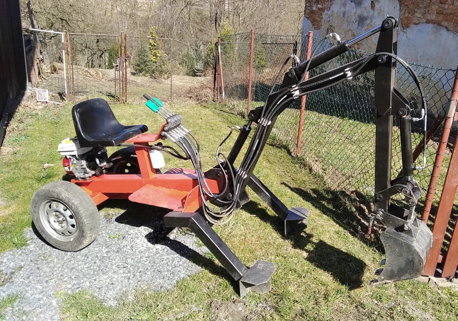 Výkopové práce Vít Lindovský