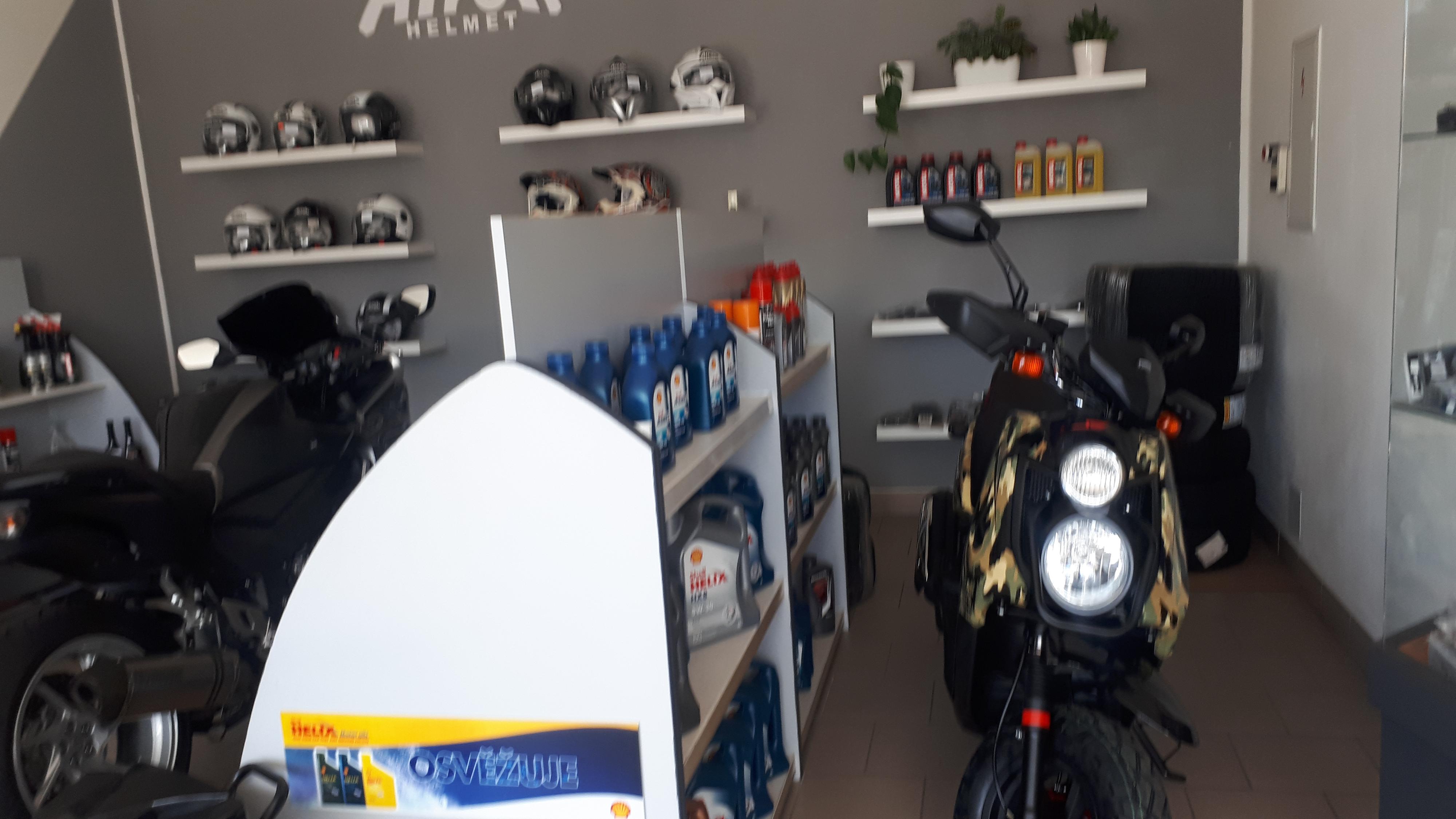 Auto Moto Pneu Servis Podzimek foto 2