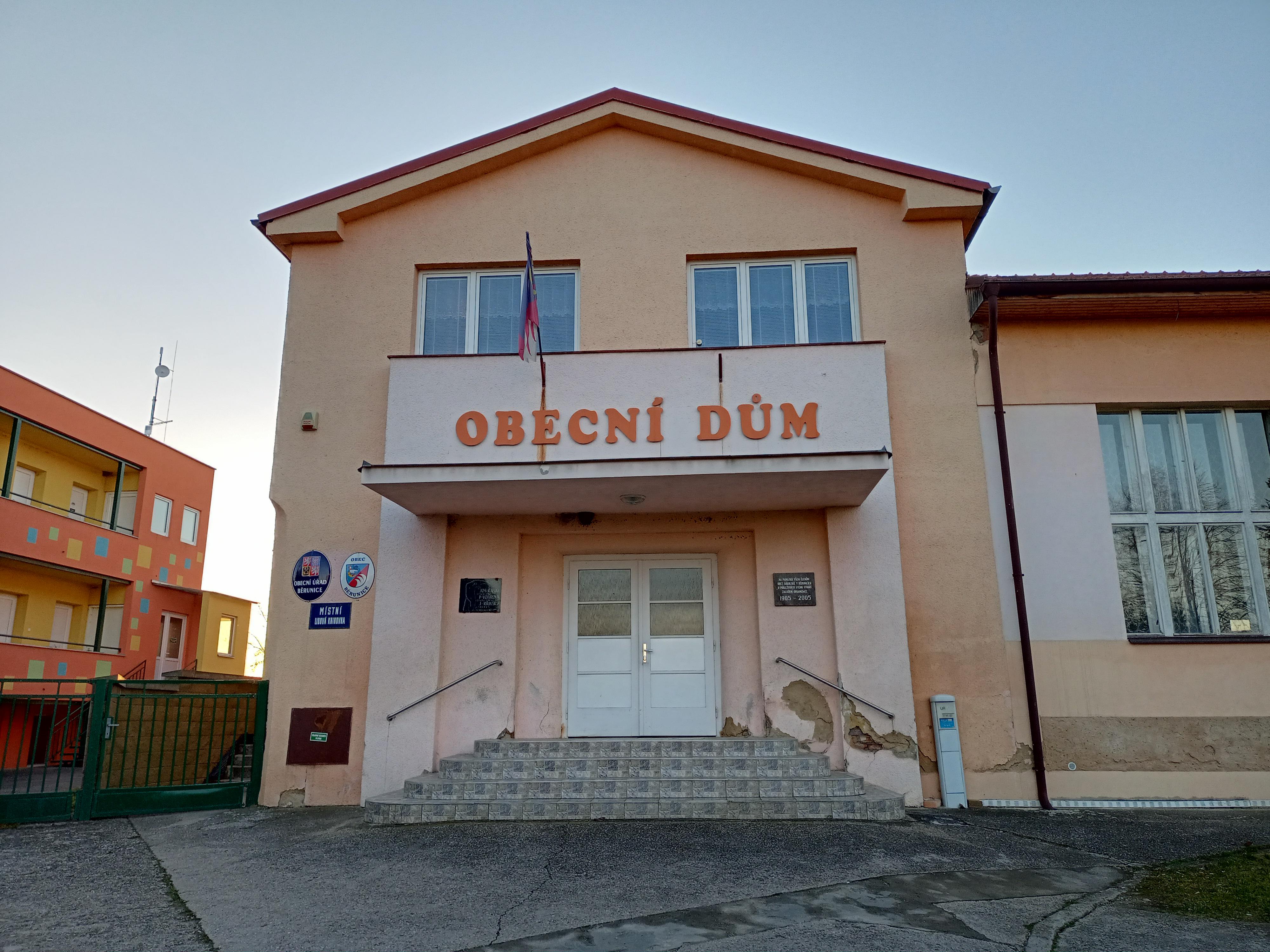 Obecní knihovna Běrunice