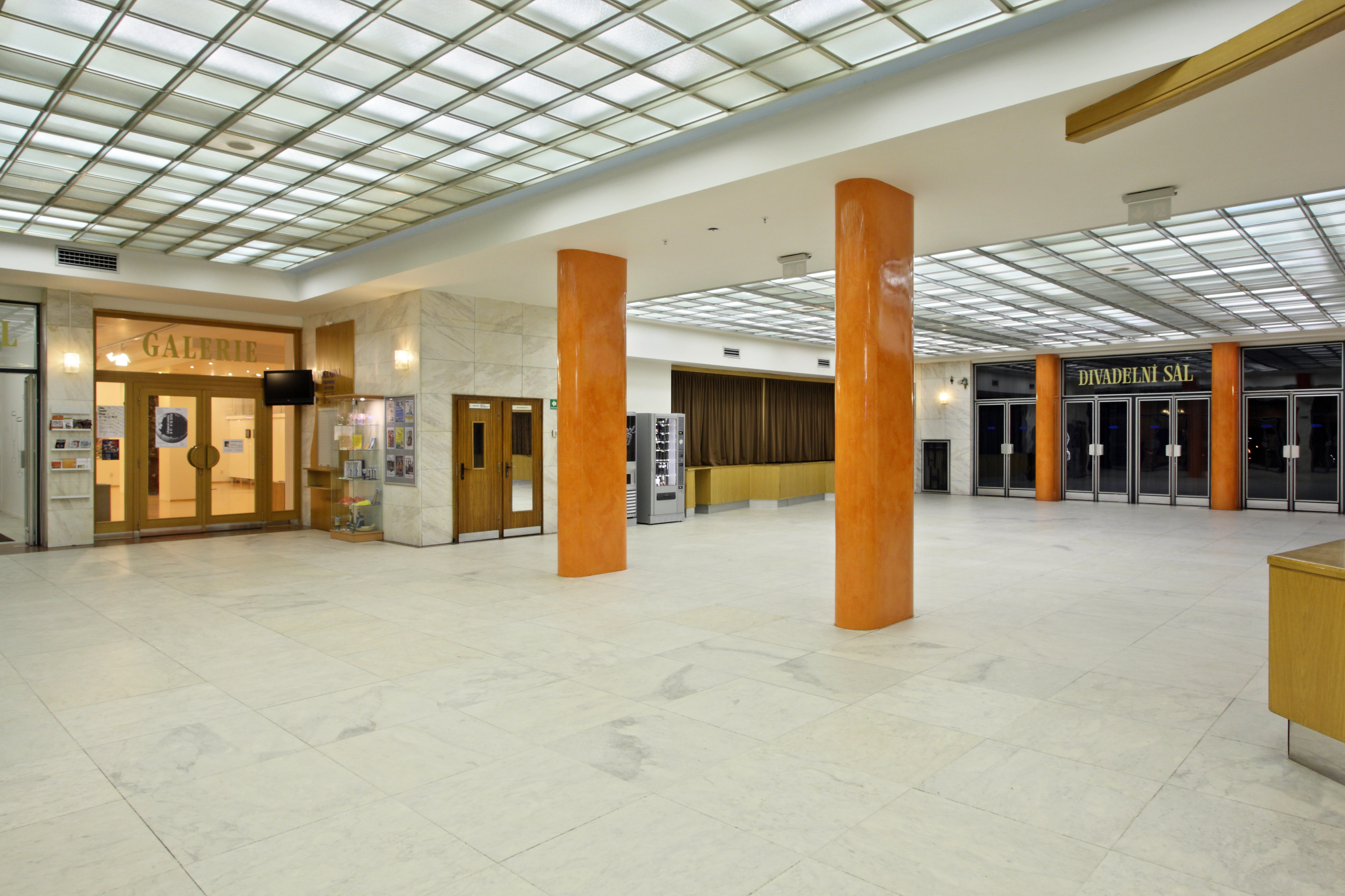 Kulturní dům TRISIA foto 2