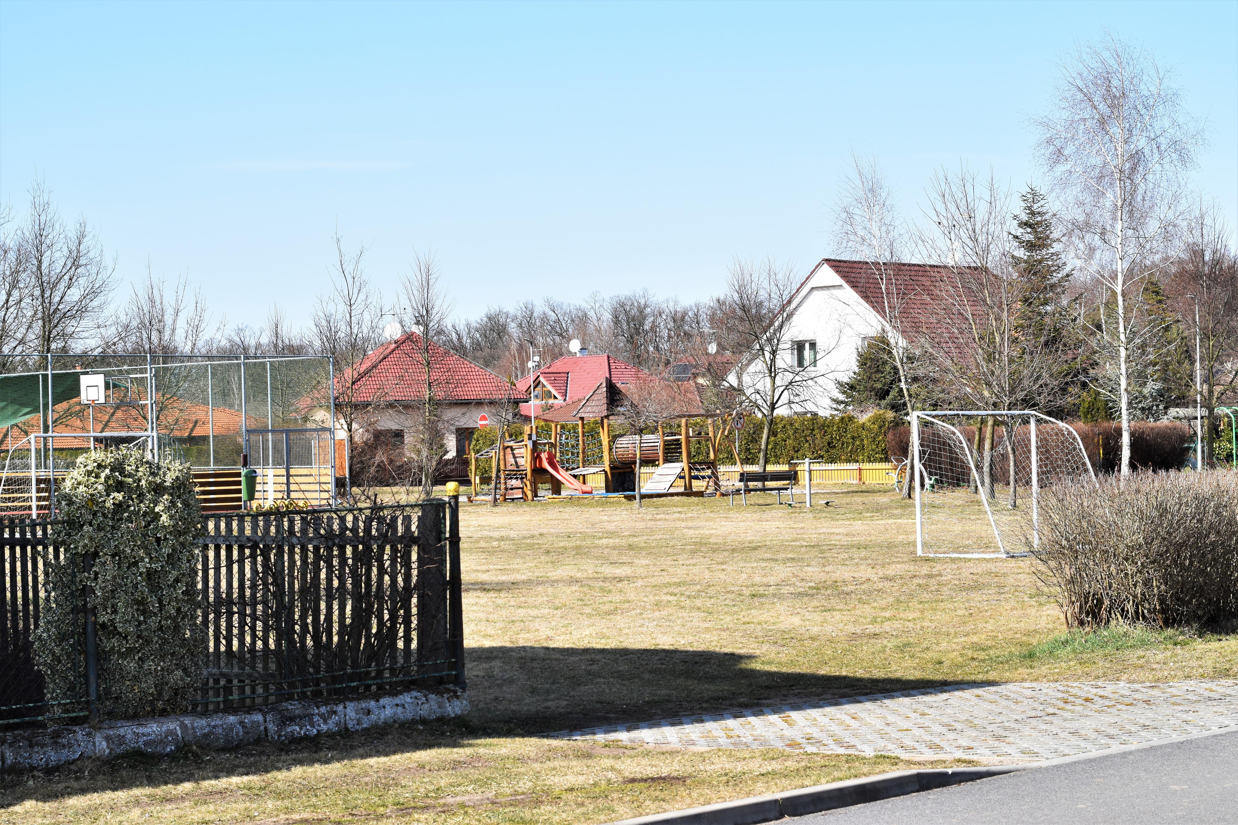 Fotbalové hřiště Stéblová foto 2