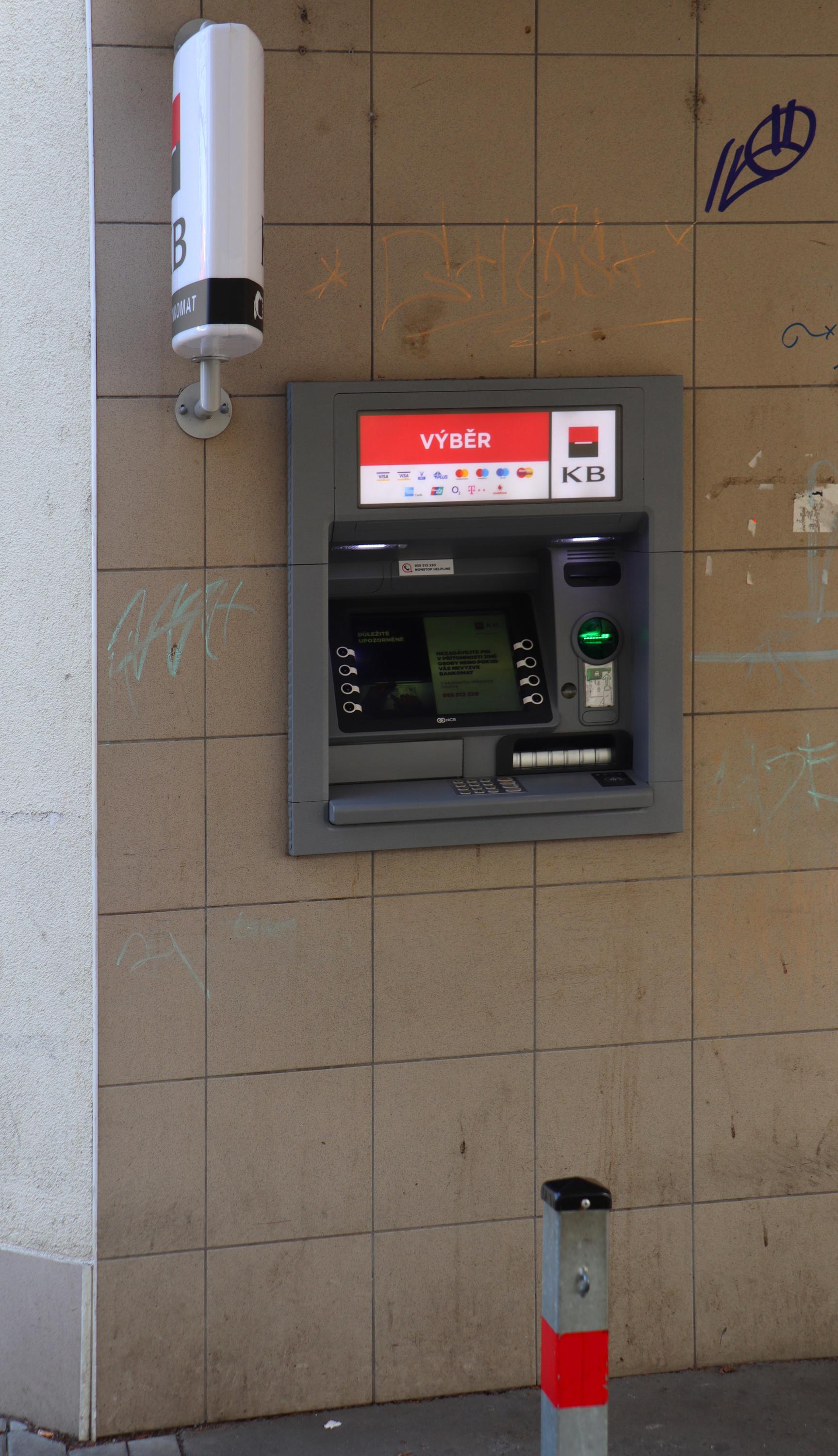 Bankomat Komerční banky foto 3