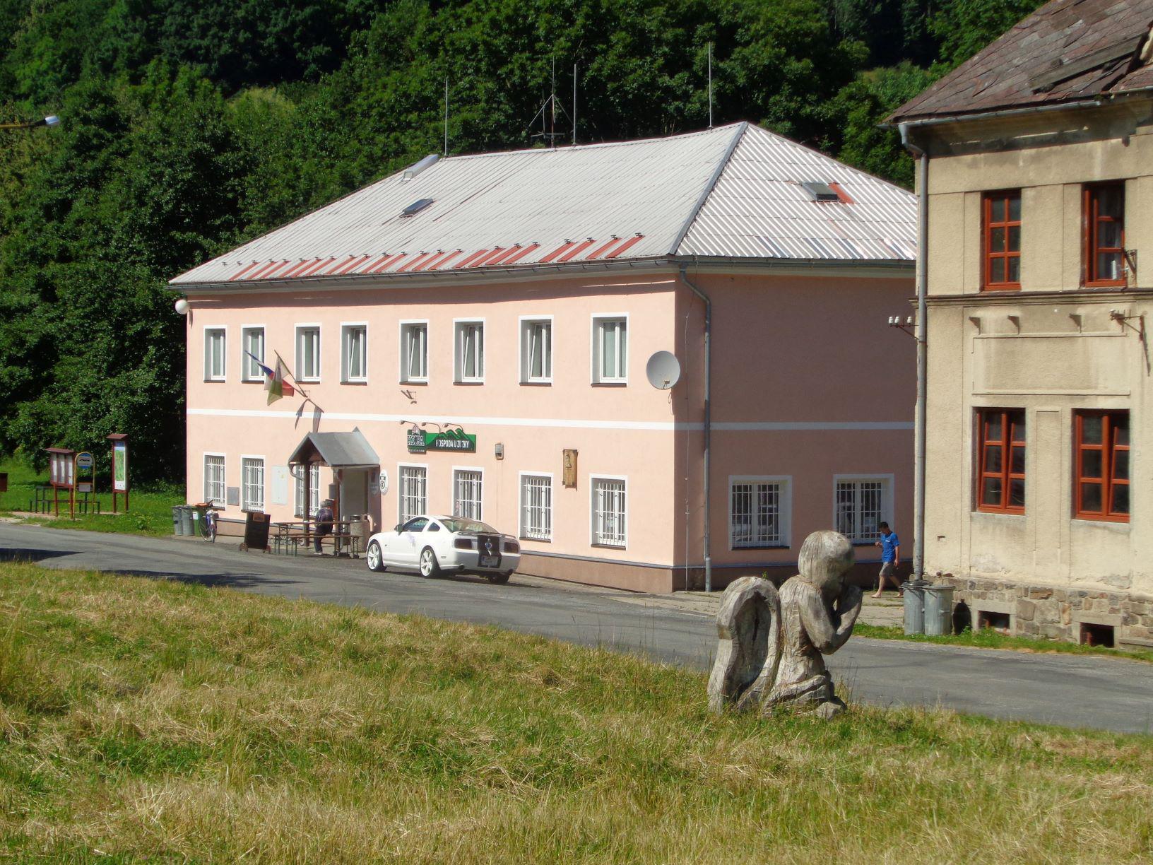 Rejchartice - obecní úřad foto 3