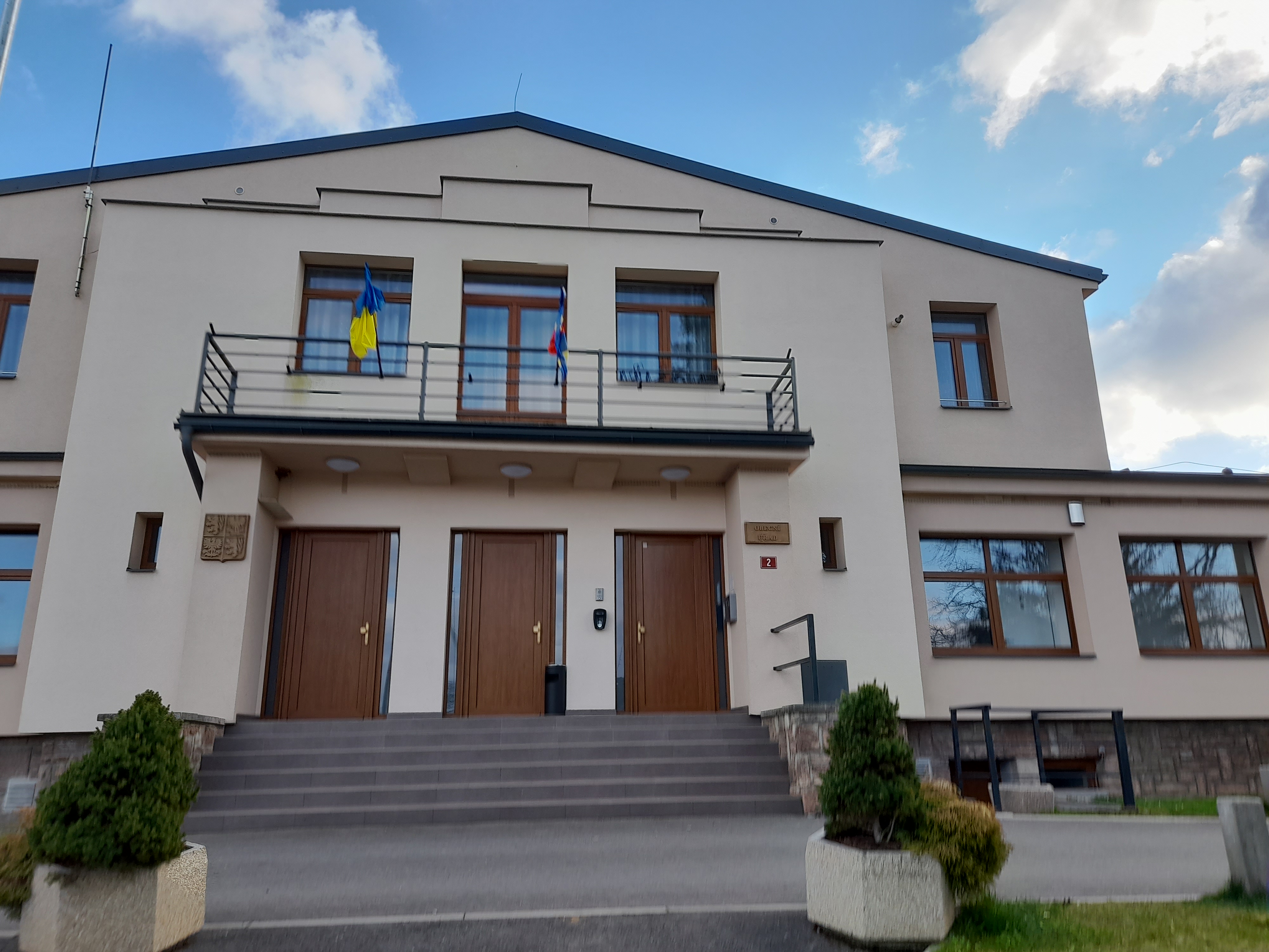 Tetín - obecní úřad foto 2