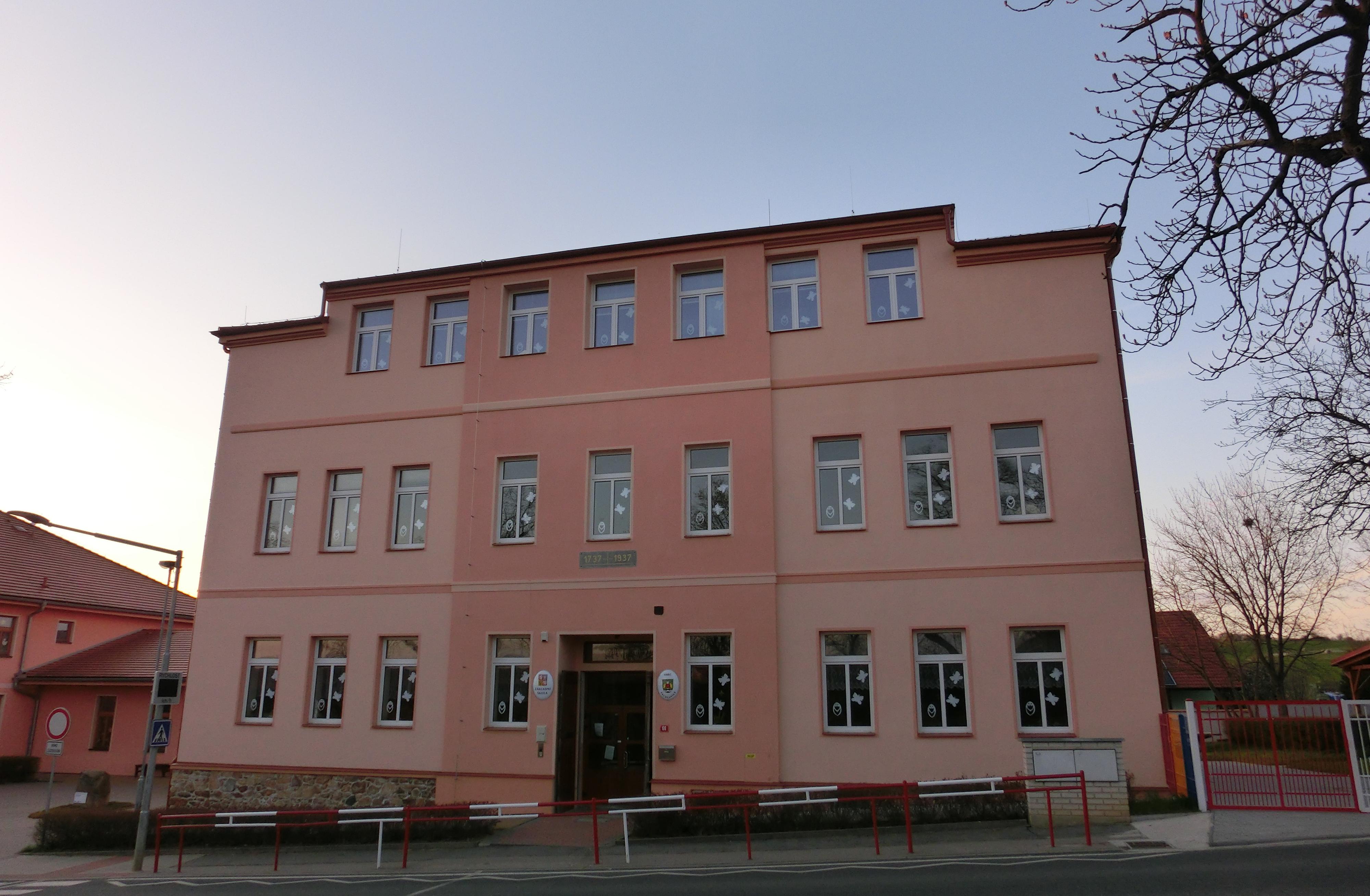 ZŠ a MŠ Tachlovice foto 2