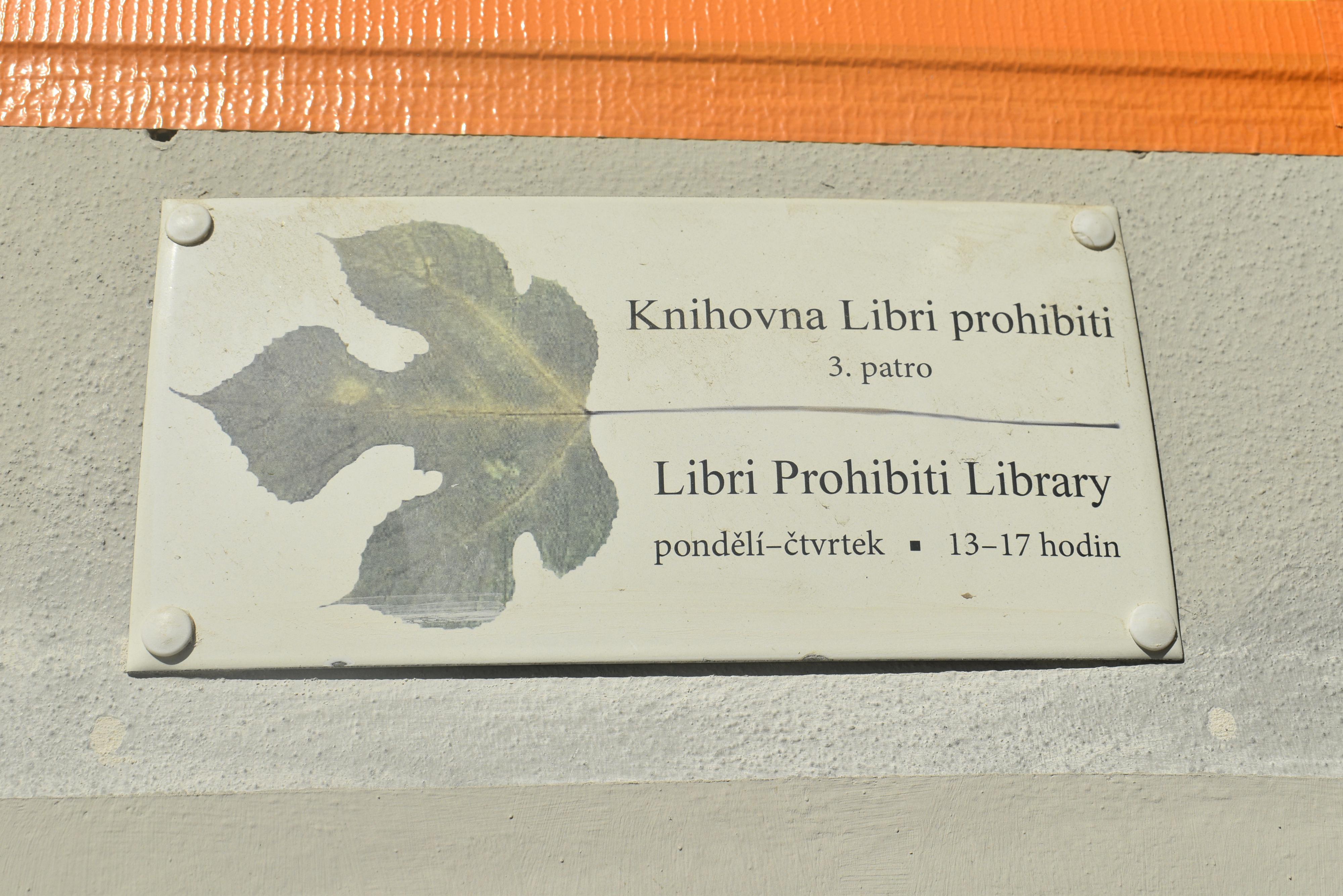 Společnost Libri prohibiti foto 2