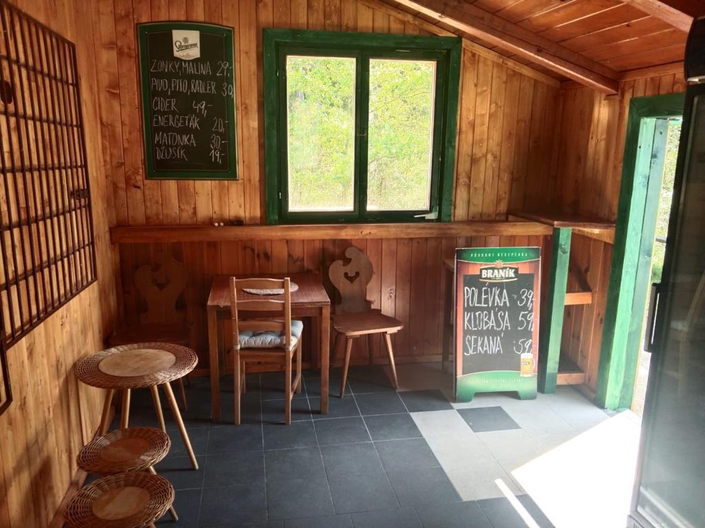 Občerstvení - Klobásy z Udírny foto 5