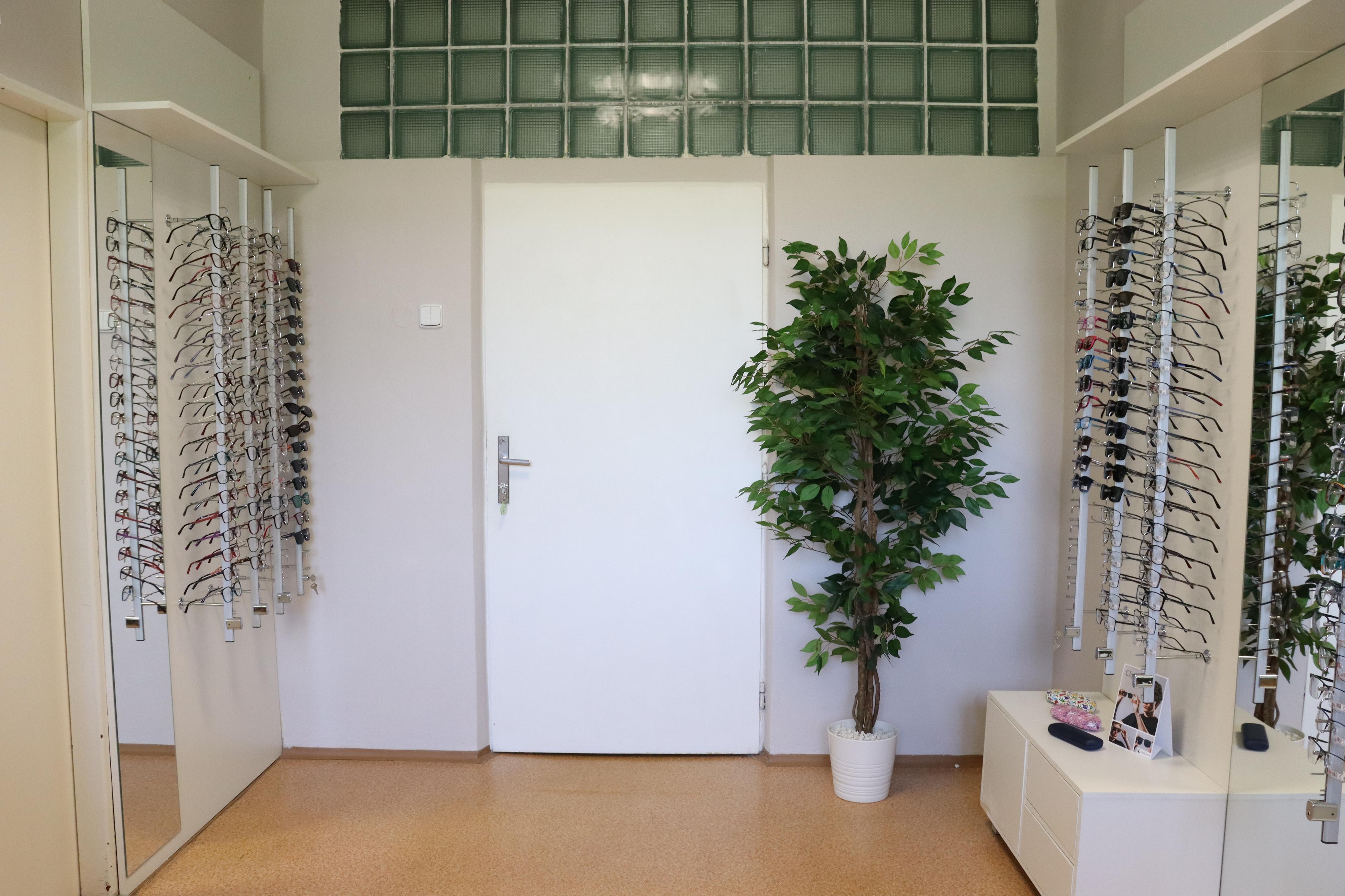 Oční optika Poliklinika Vysočany foto 4