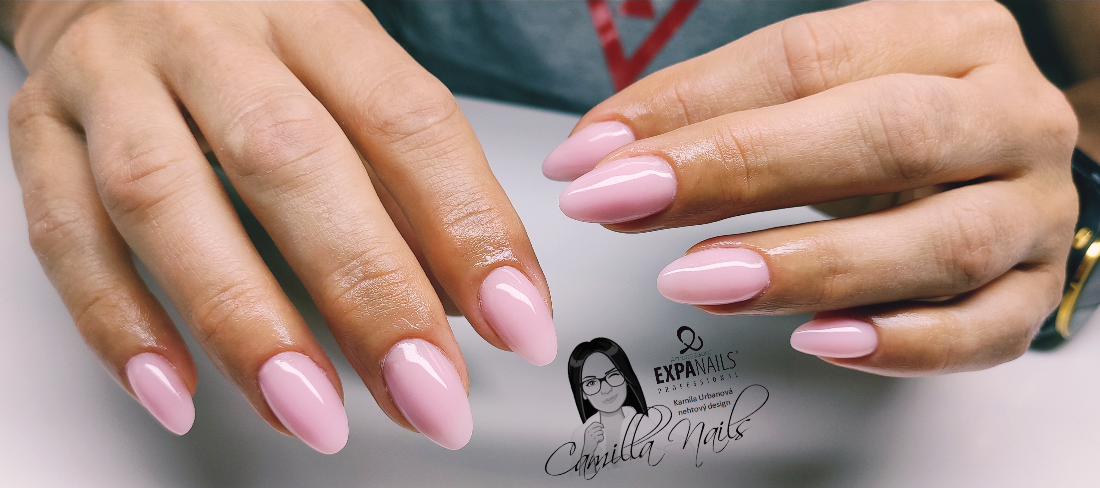 Kamila Urbanová nehtový design foto 3