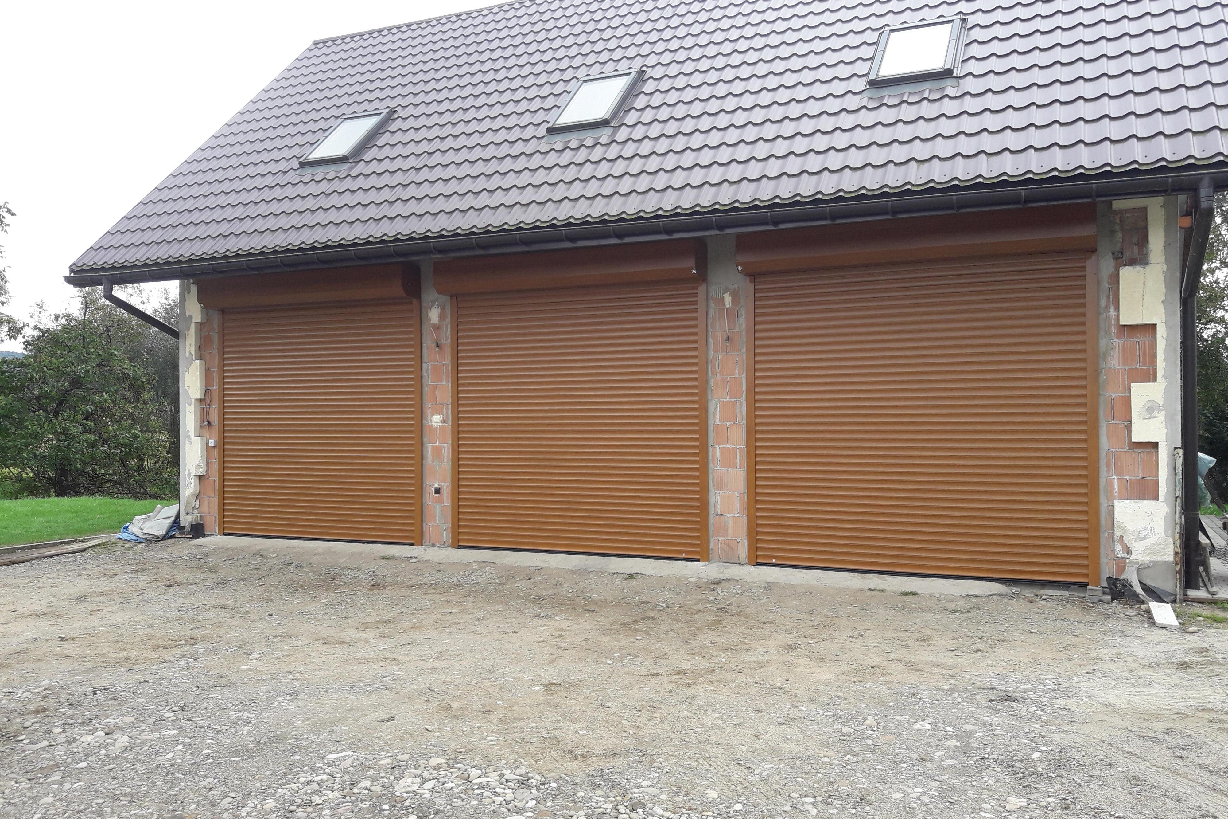 Stínění Badura - Garážová vrata