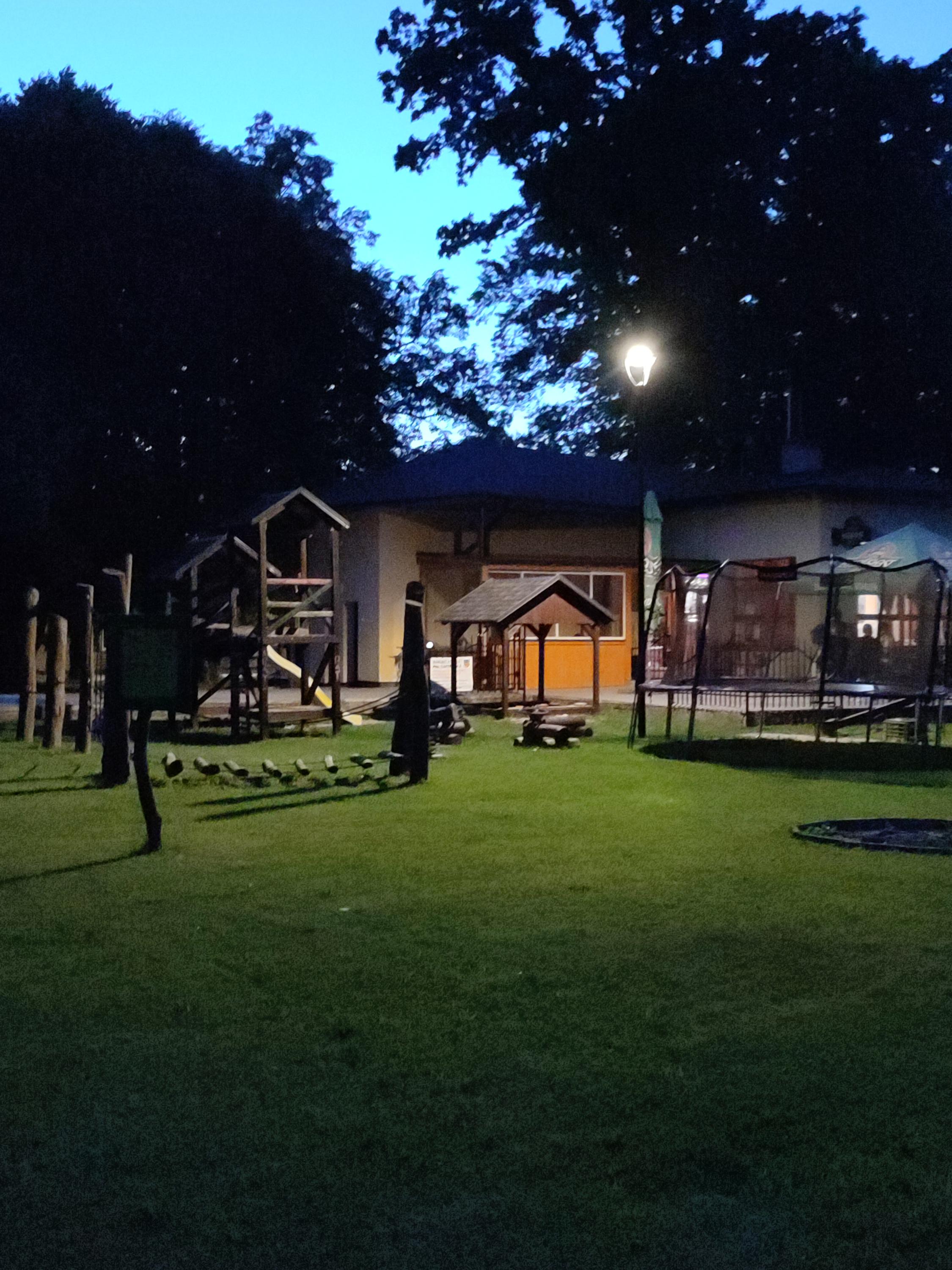 Nabíjecí stanice Pizzerie club Kuželna foto 4