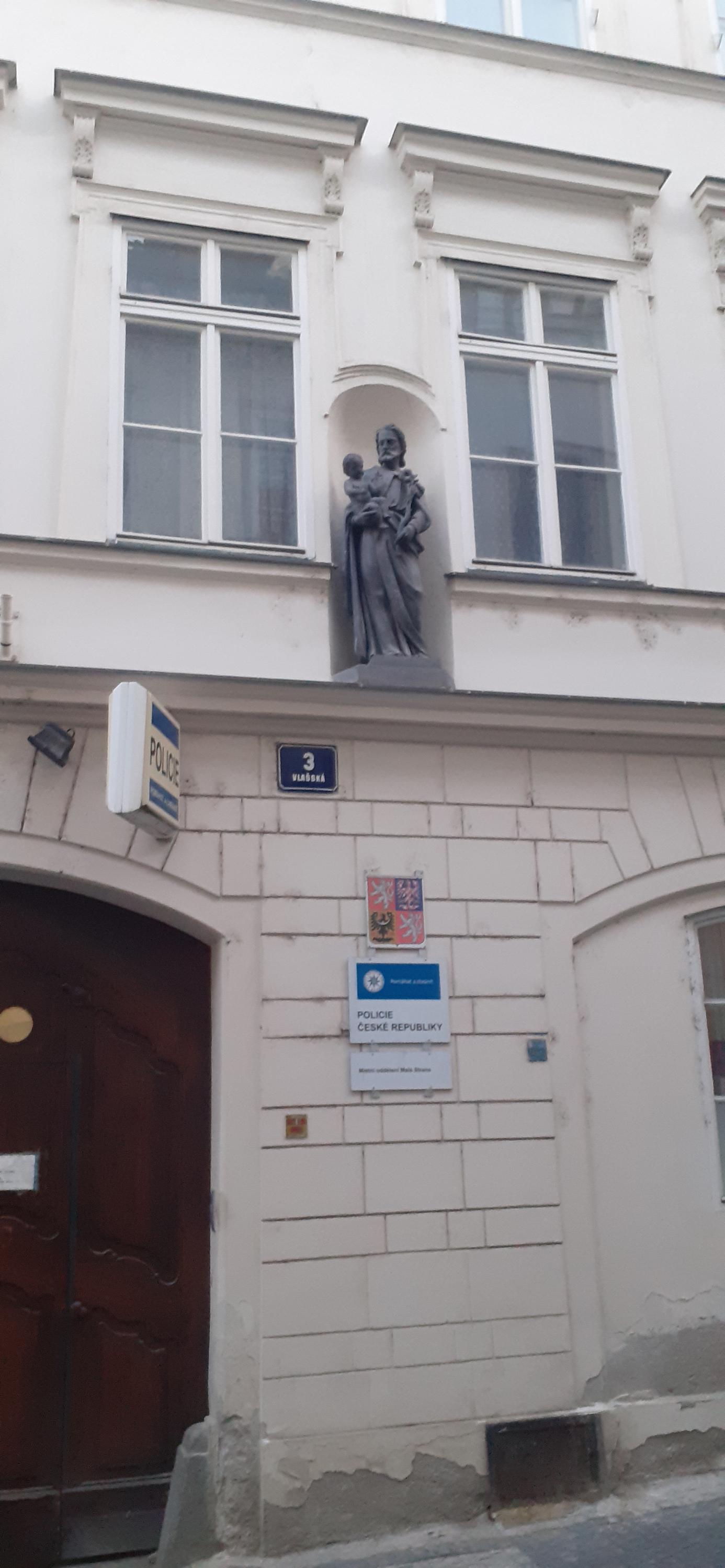 Policie ČR - Místní oddělení Malá Strana foto 4