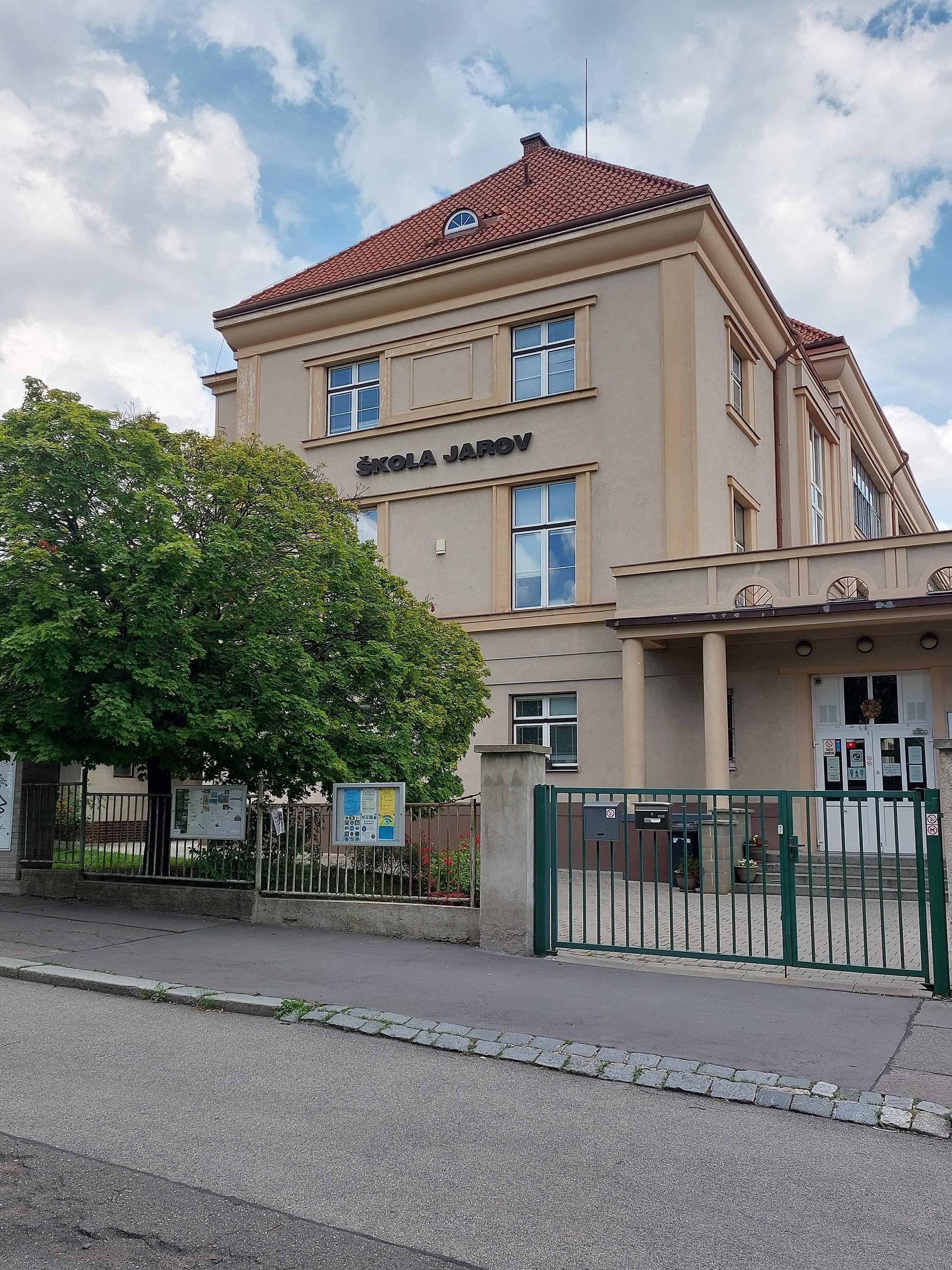 ZŠ a MŠ Jarov foto 5
