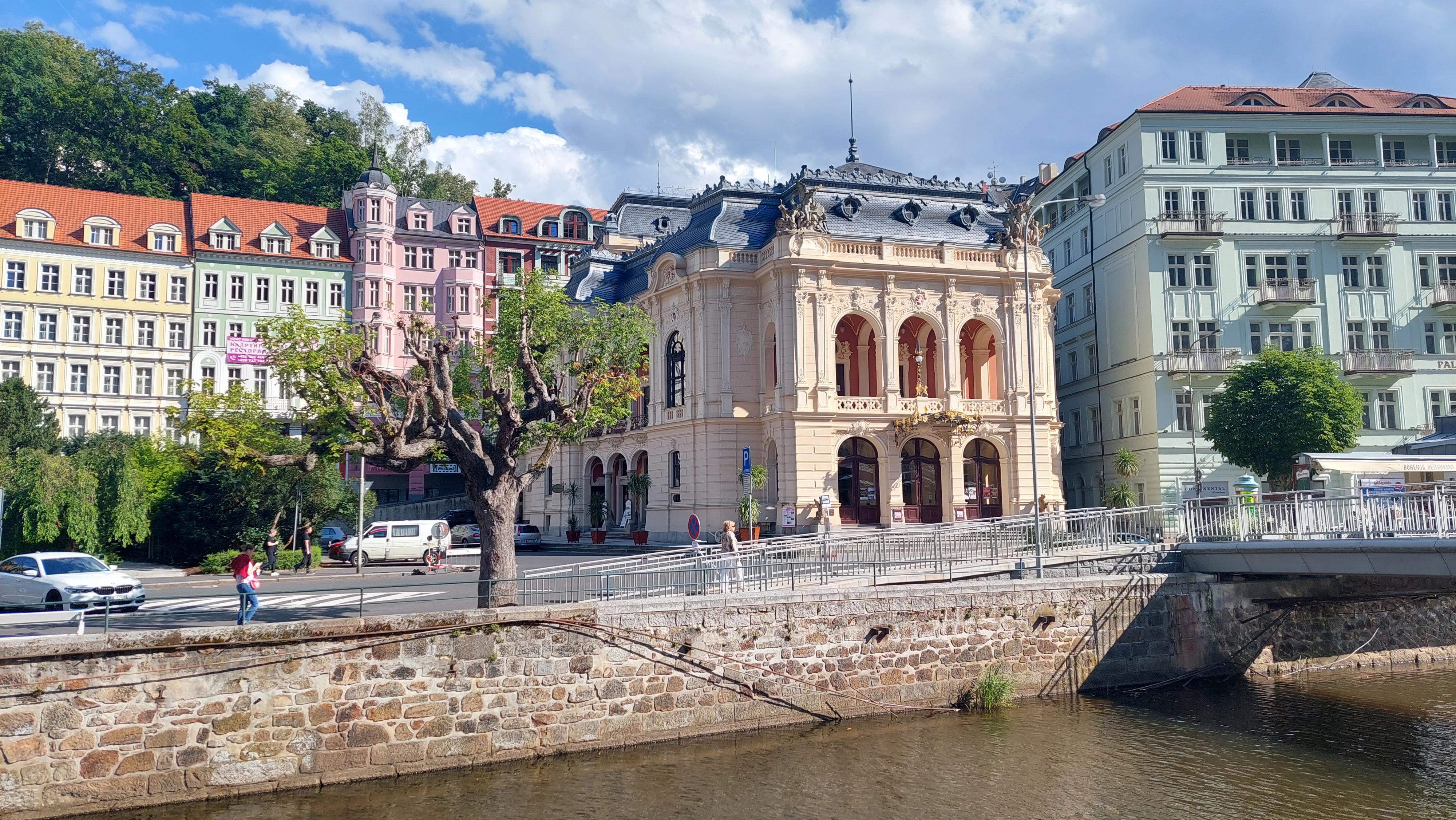 Karlovarské městské divadlo, o.p.s. foto 6