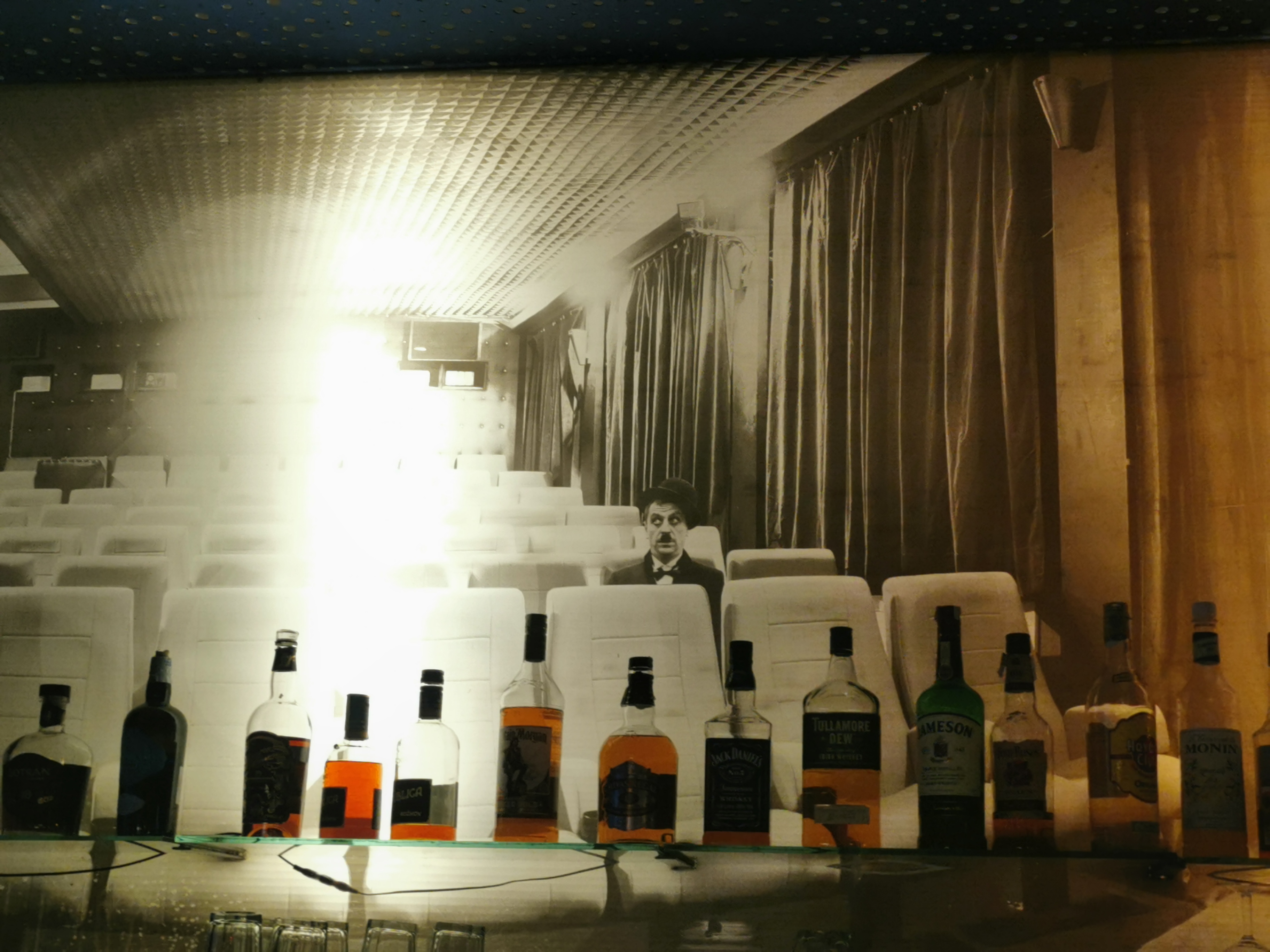 Minikino kavárna foto 5