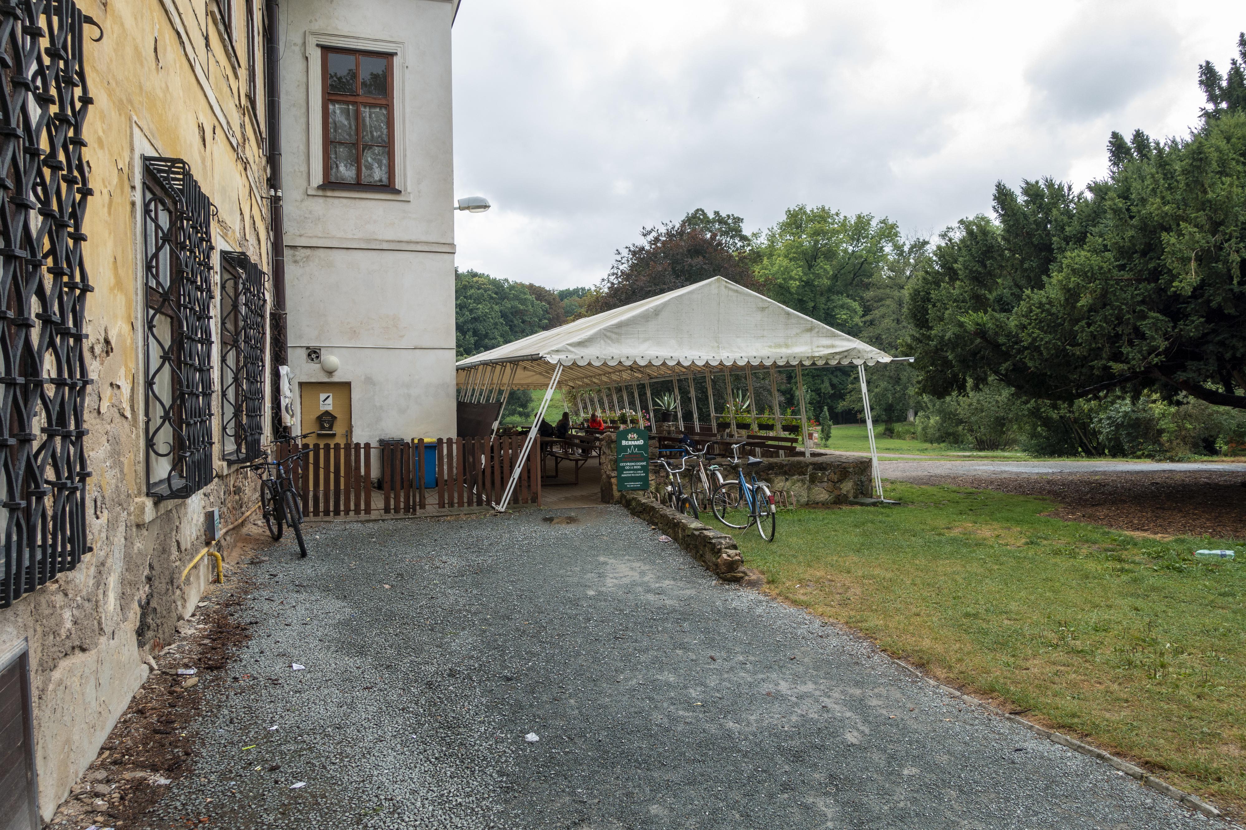Restaurace Zámek Choltice foto 5