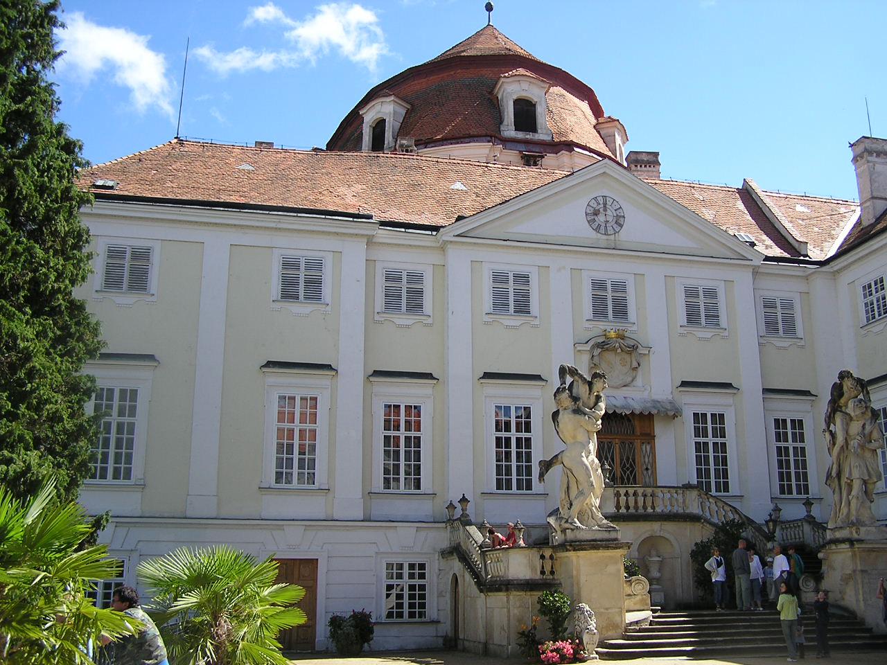 Státní zámek Vranov nad Dyjí foto 6