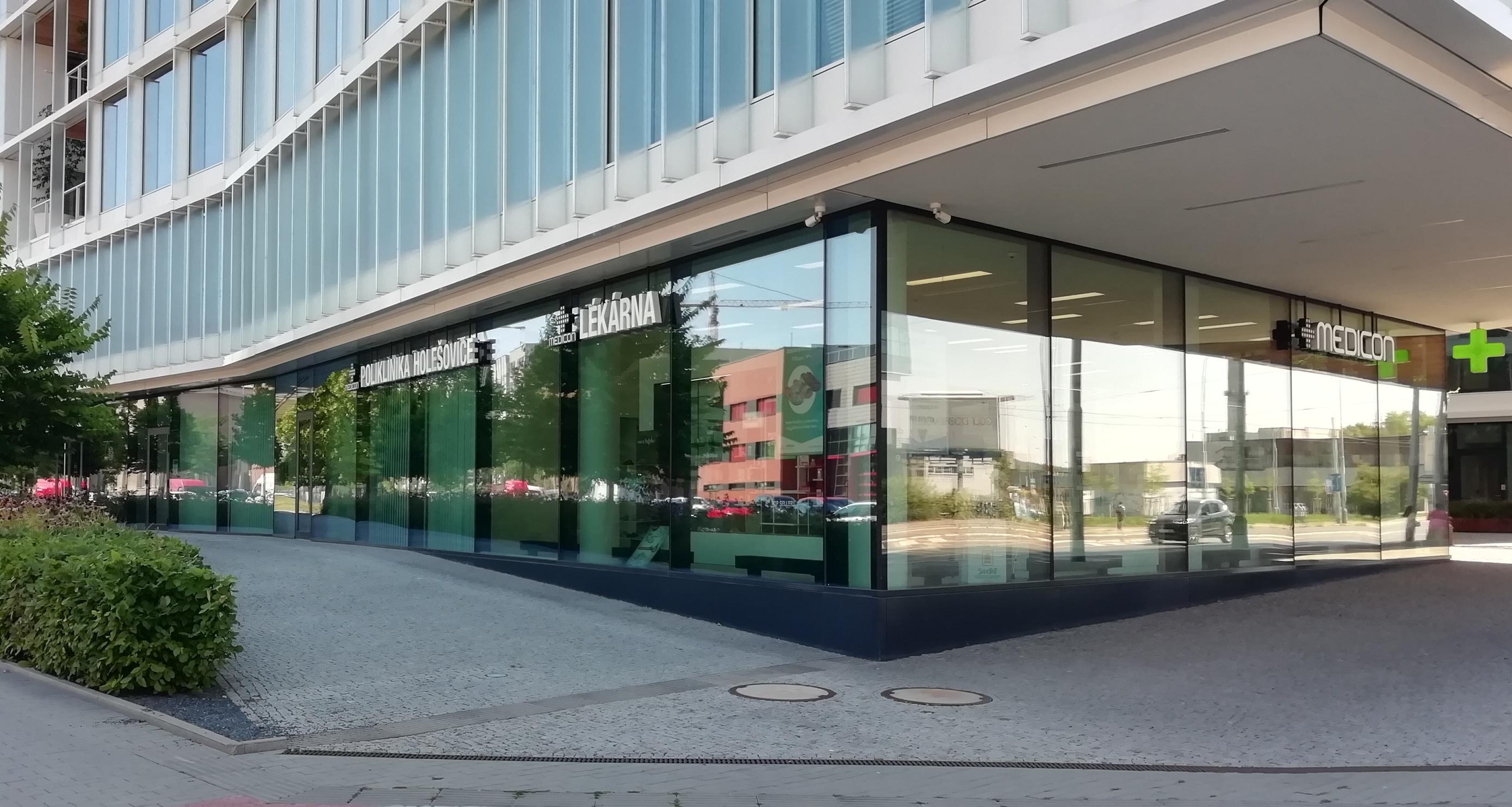 Lékárna Pharmacentrum Holešovice foto 3