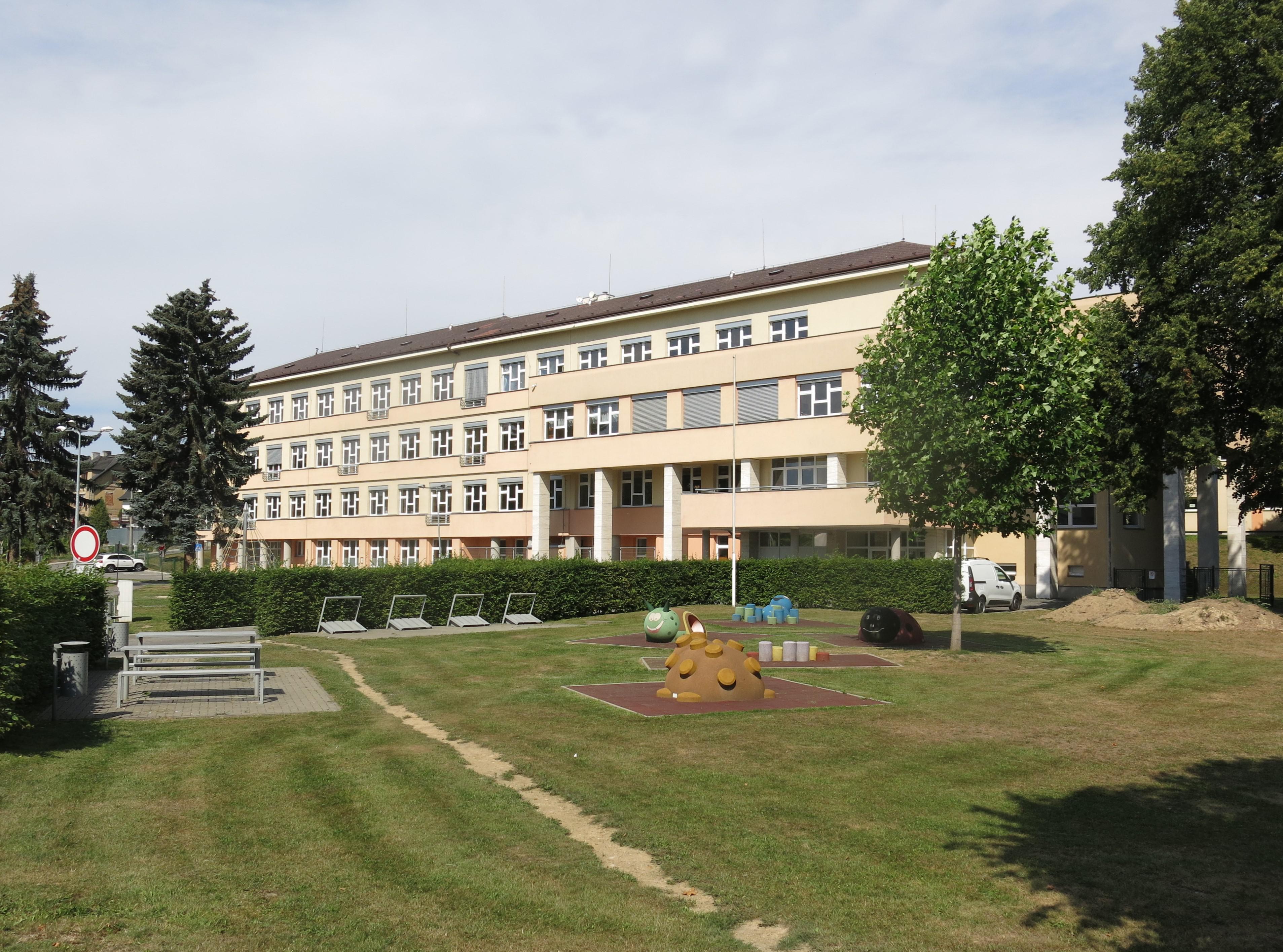 ZŠ, ZUŠ a MŠ Frýdlant - Purkyňova foto 2