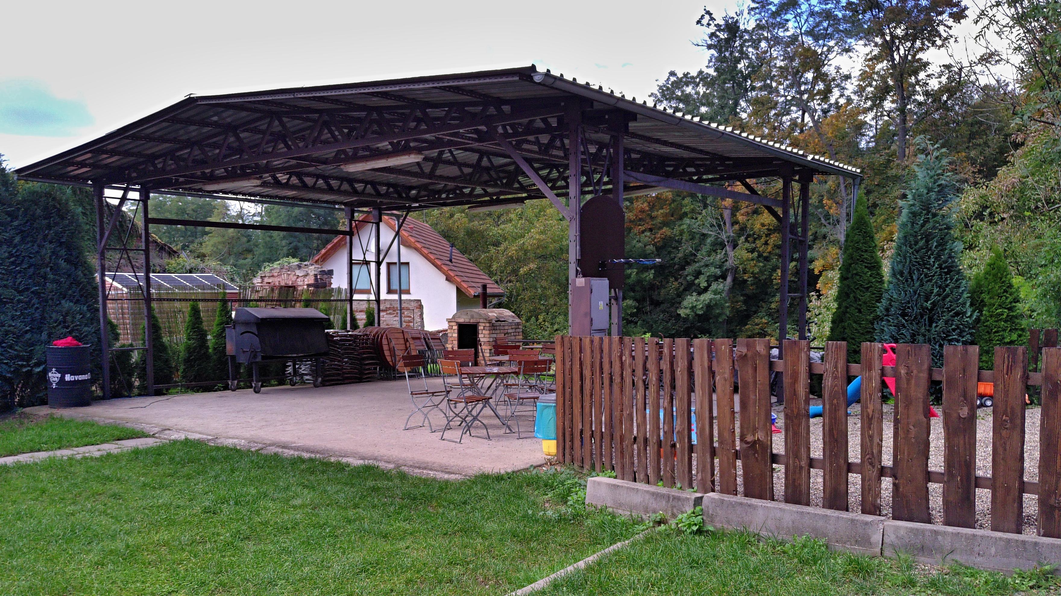 HOSTINEC ČESKÁ KORUNA