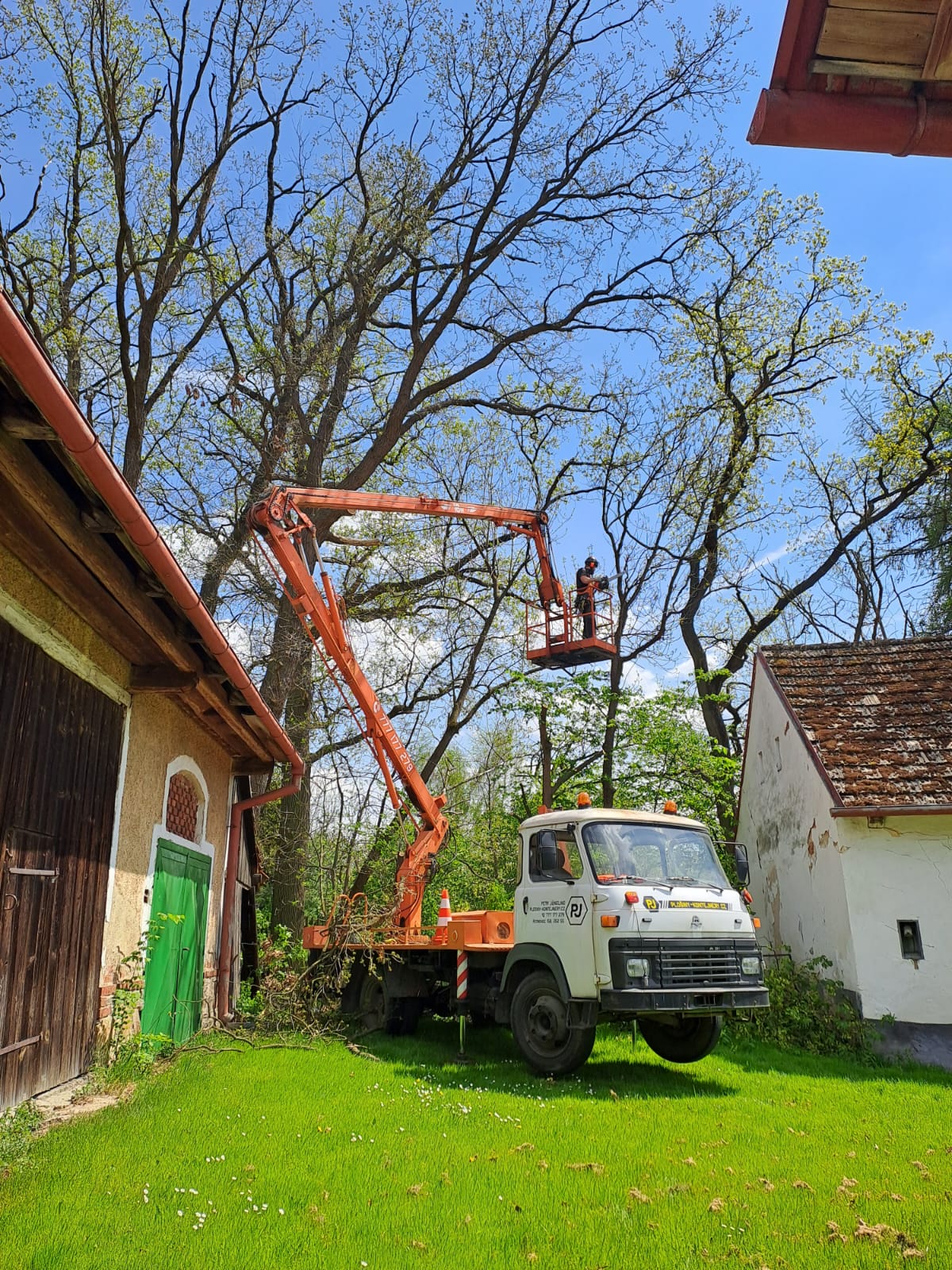 Plošiny-kontejnery.cz, jeřábnické práce foto 2