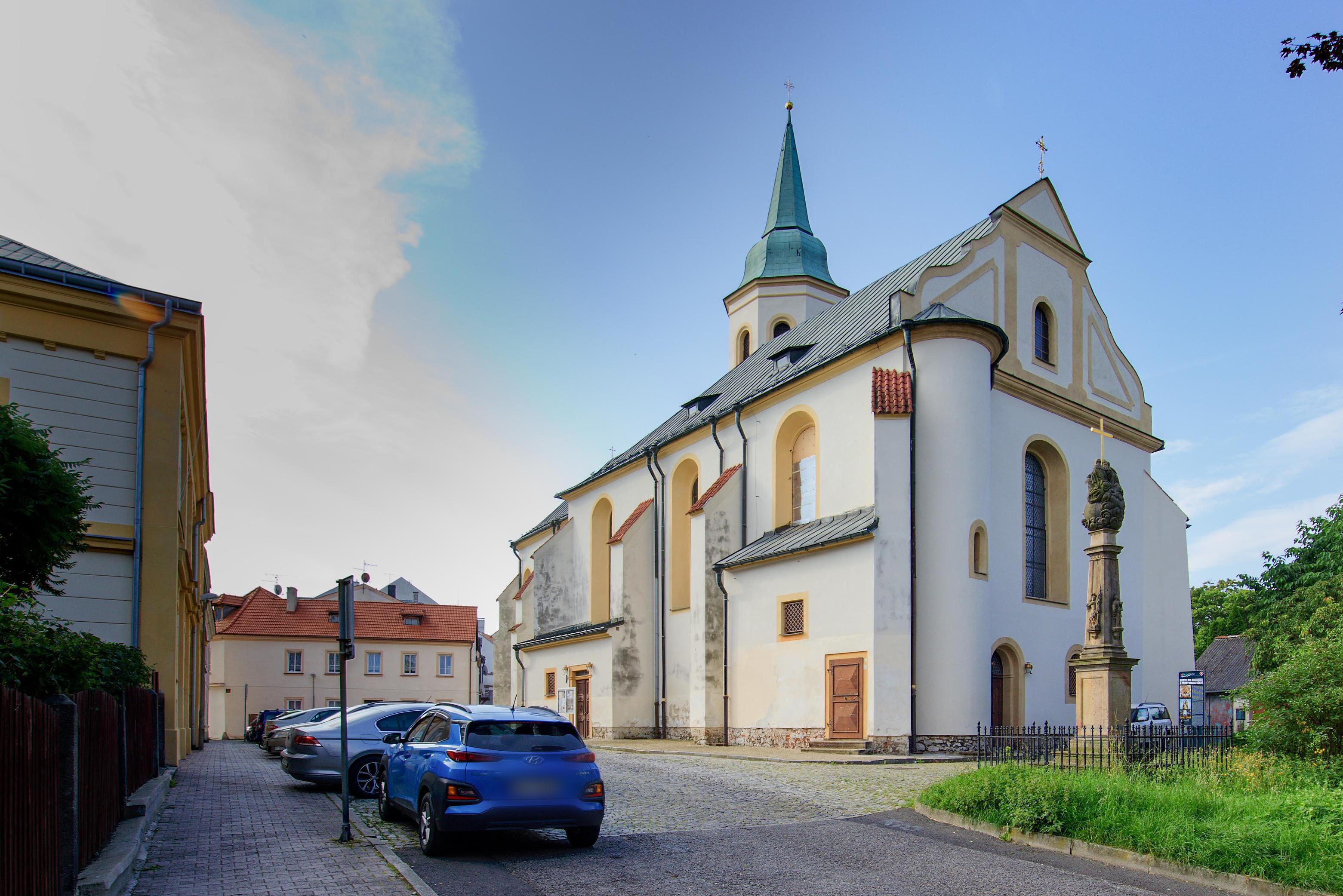 Římskokatolická farnost Ostrov