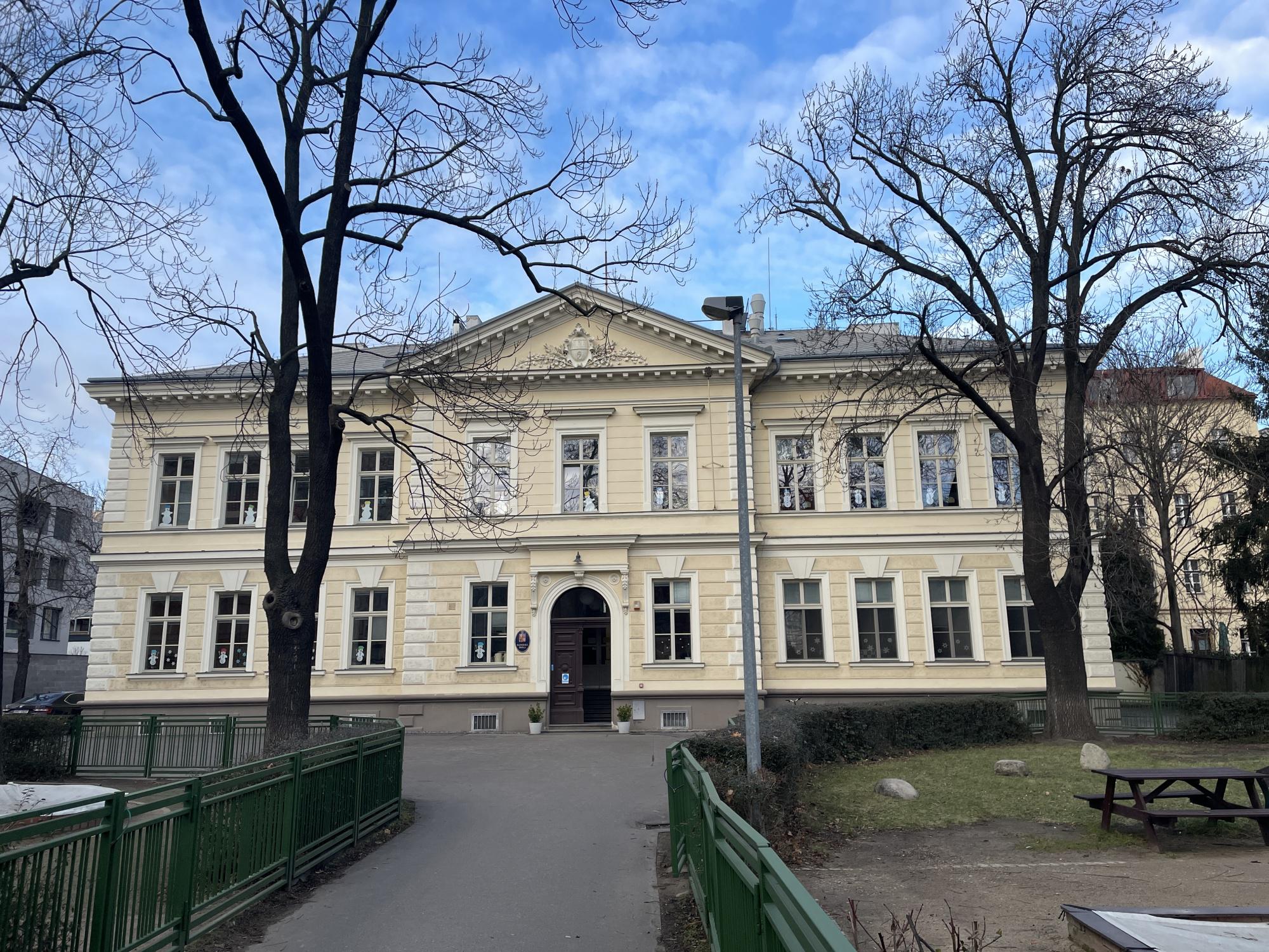 ZŠ a MŠ Tusarova, Praha 7 foto 3