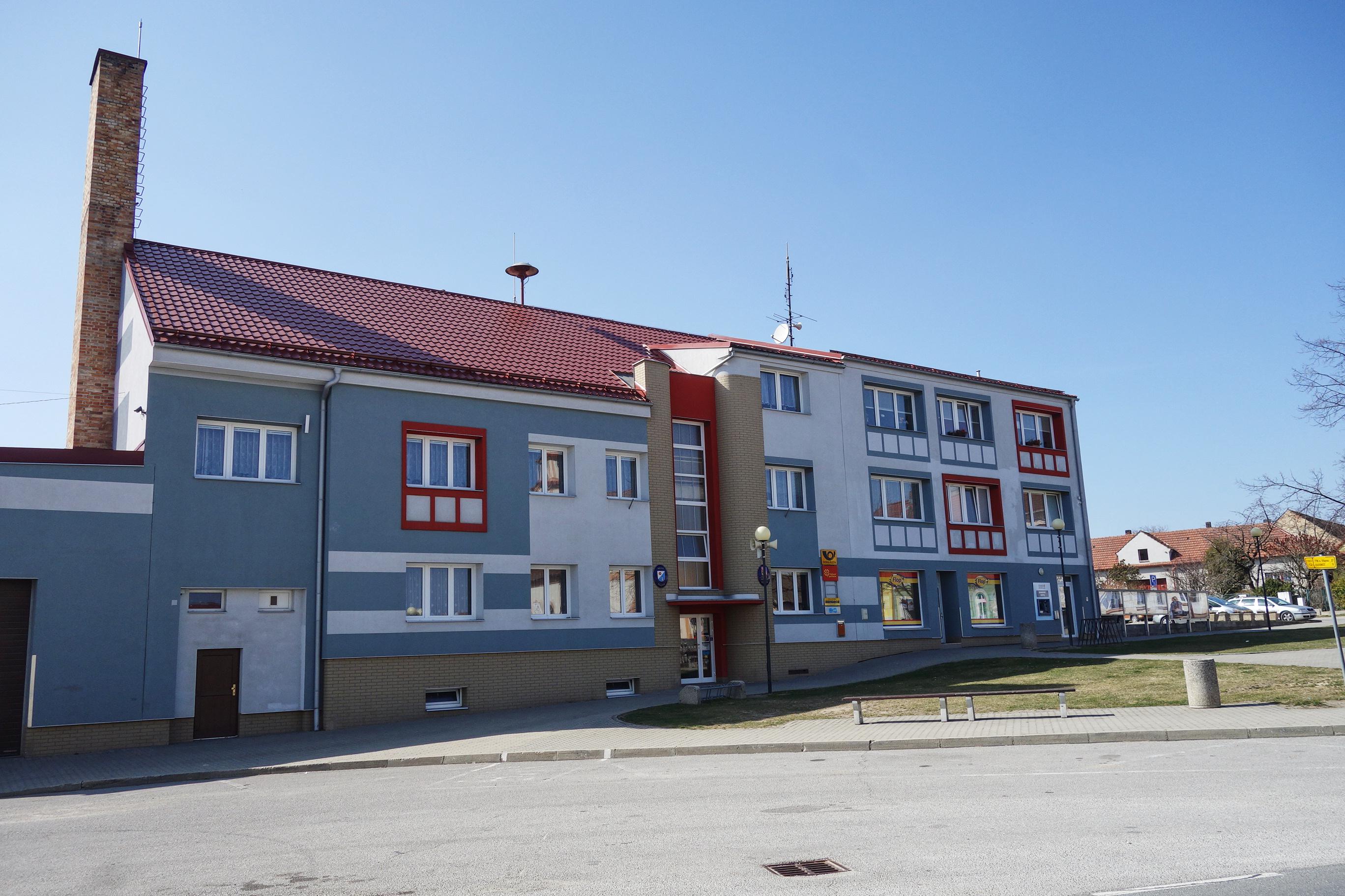 Ševětín - úřad městyse foto 1