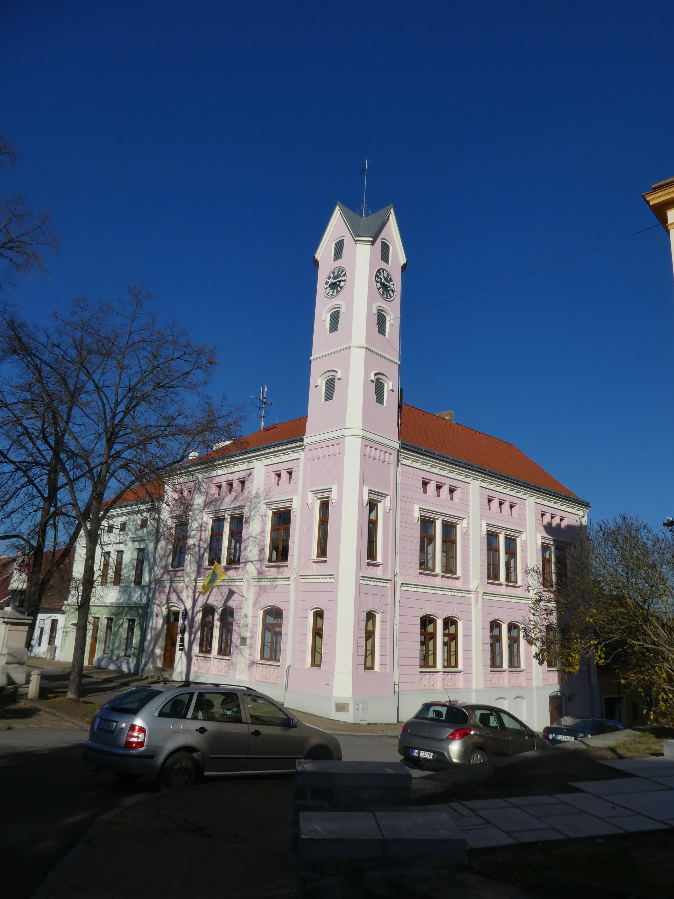 Stráž nad Nežárkou - městský úřad foto 4